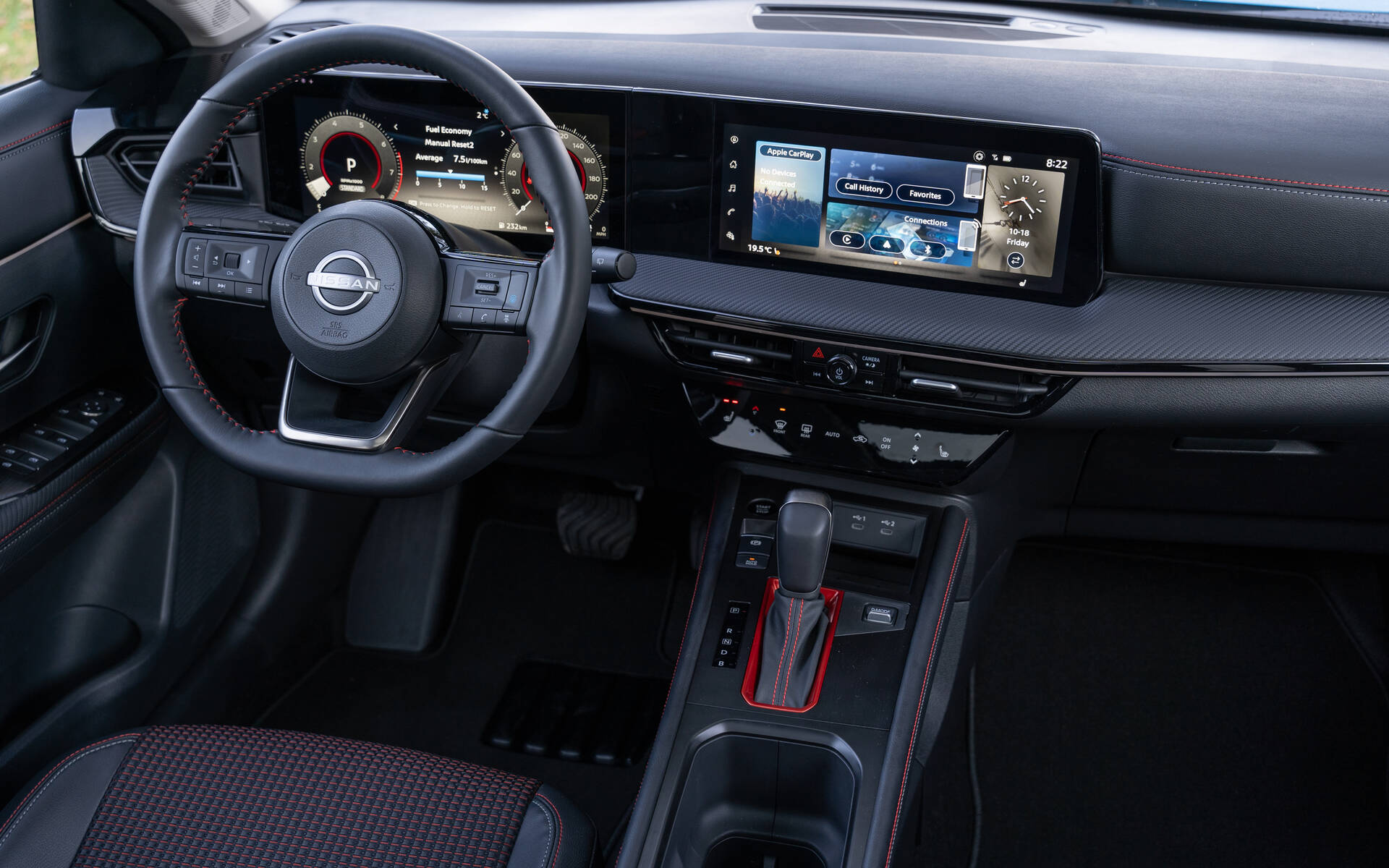 <p>2025 Nissan Kicks</p>