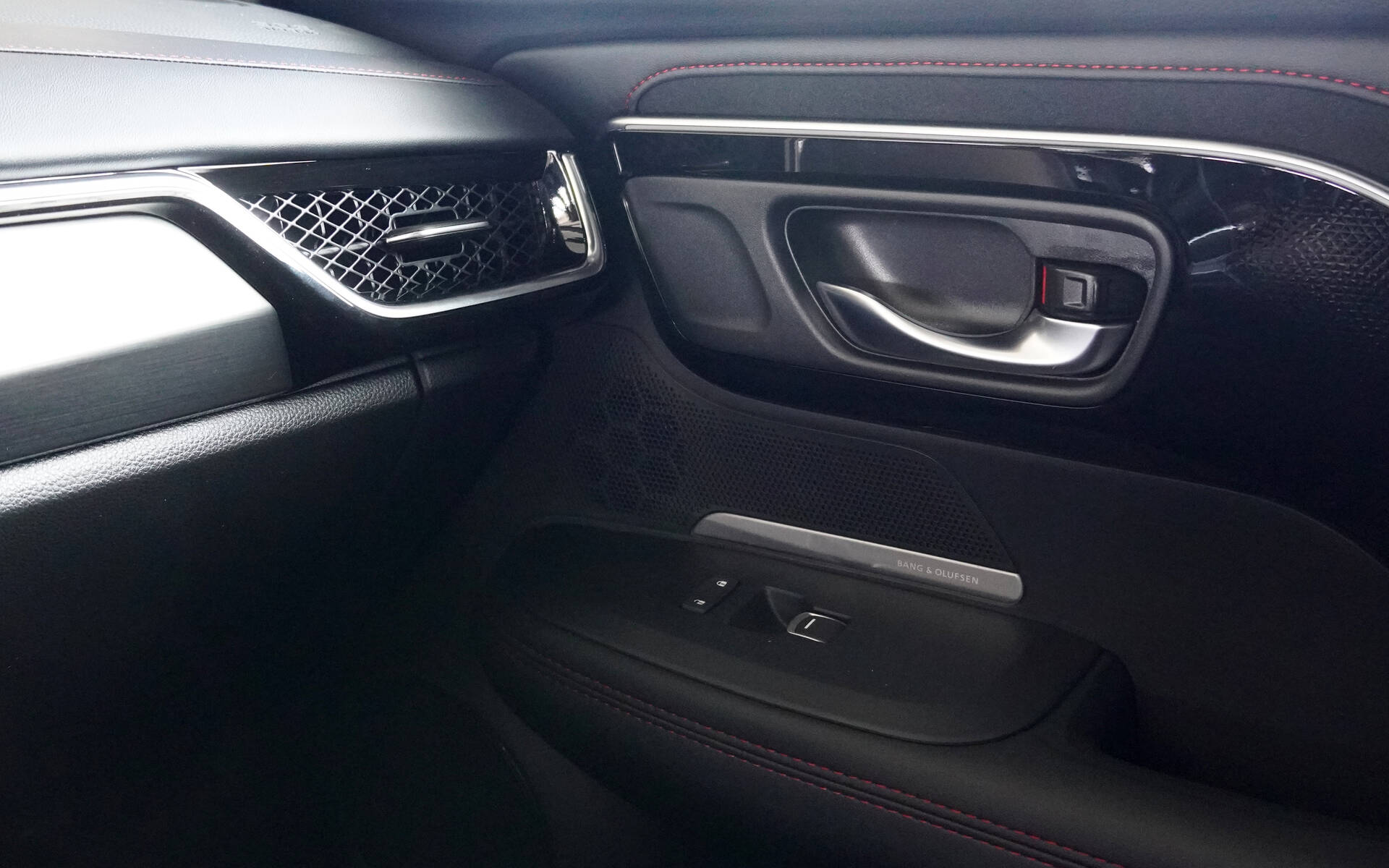 <p>Acura ADX A-SPEC Élite 2025</p>