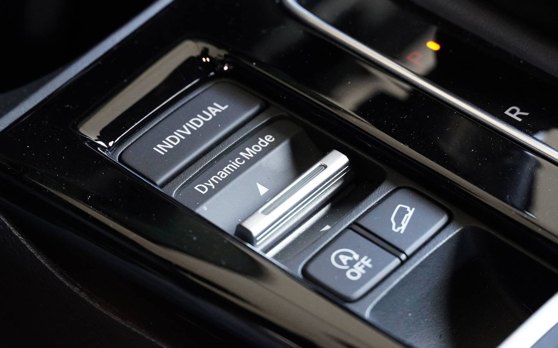 <p>Acura ADX A-SPEC Élite 2025</p>