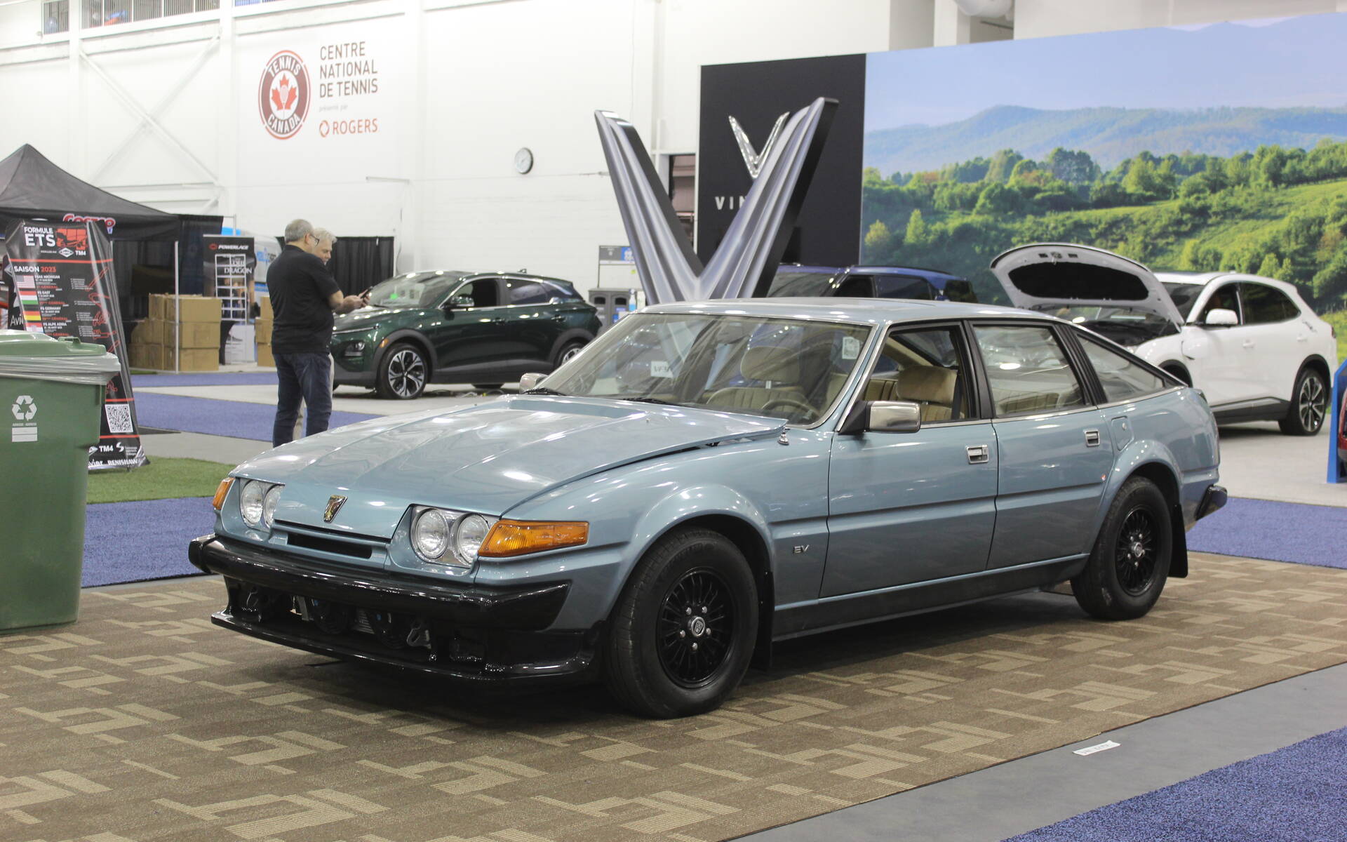 <p>Une rare Rover SD1 convertie avec un moteur électrique.</p>