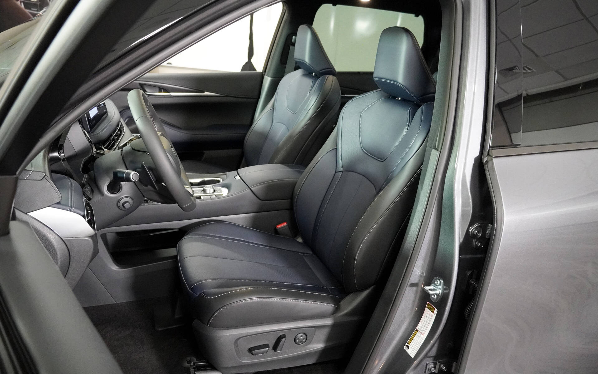 <p>Infiniti QX60 Sport 2026</p>