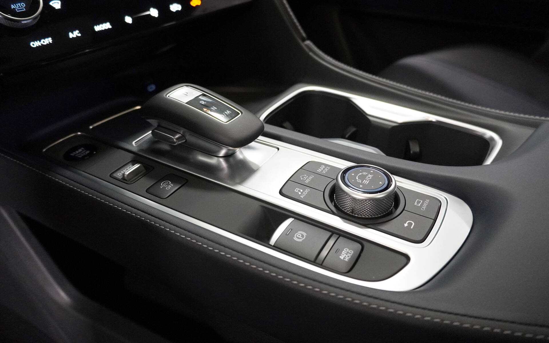 <p>Infiniti QX60 Sport 2026</p>