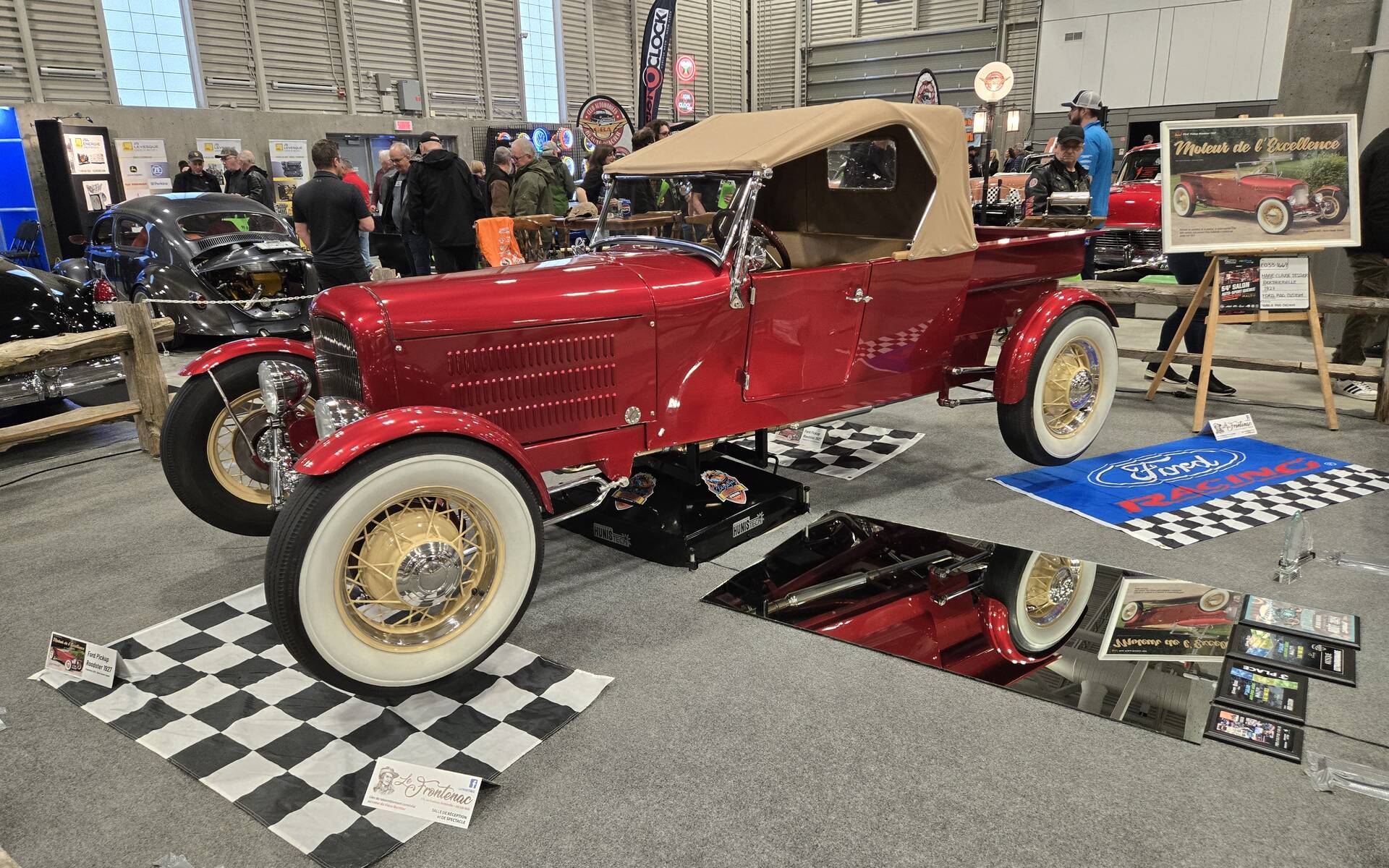 <p>Ford Pickup Roadster 1927</p>