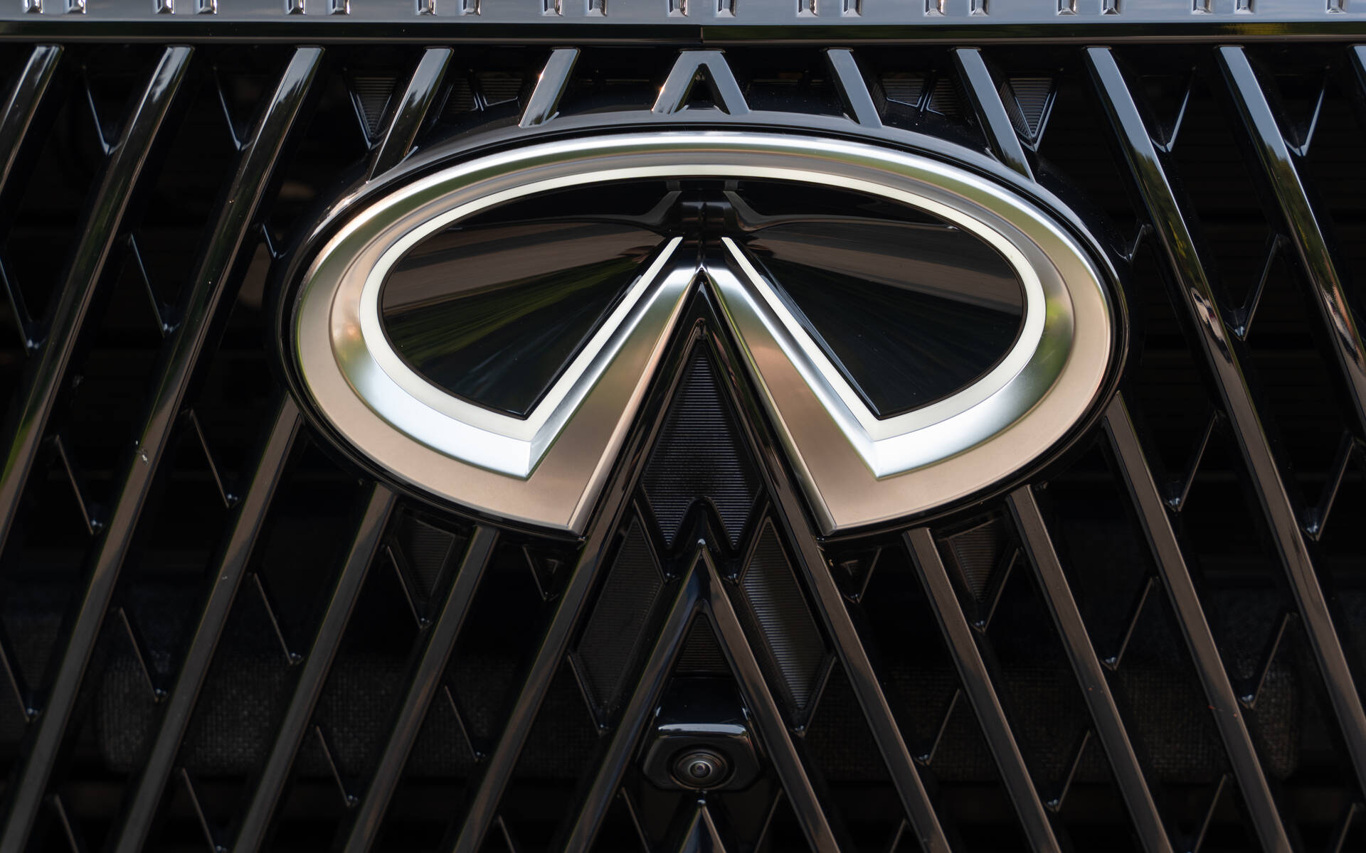 Infiniti QX80 2025