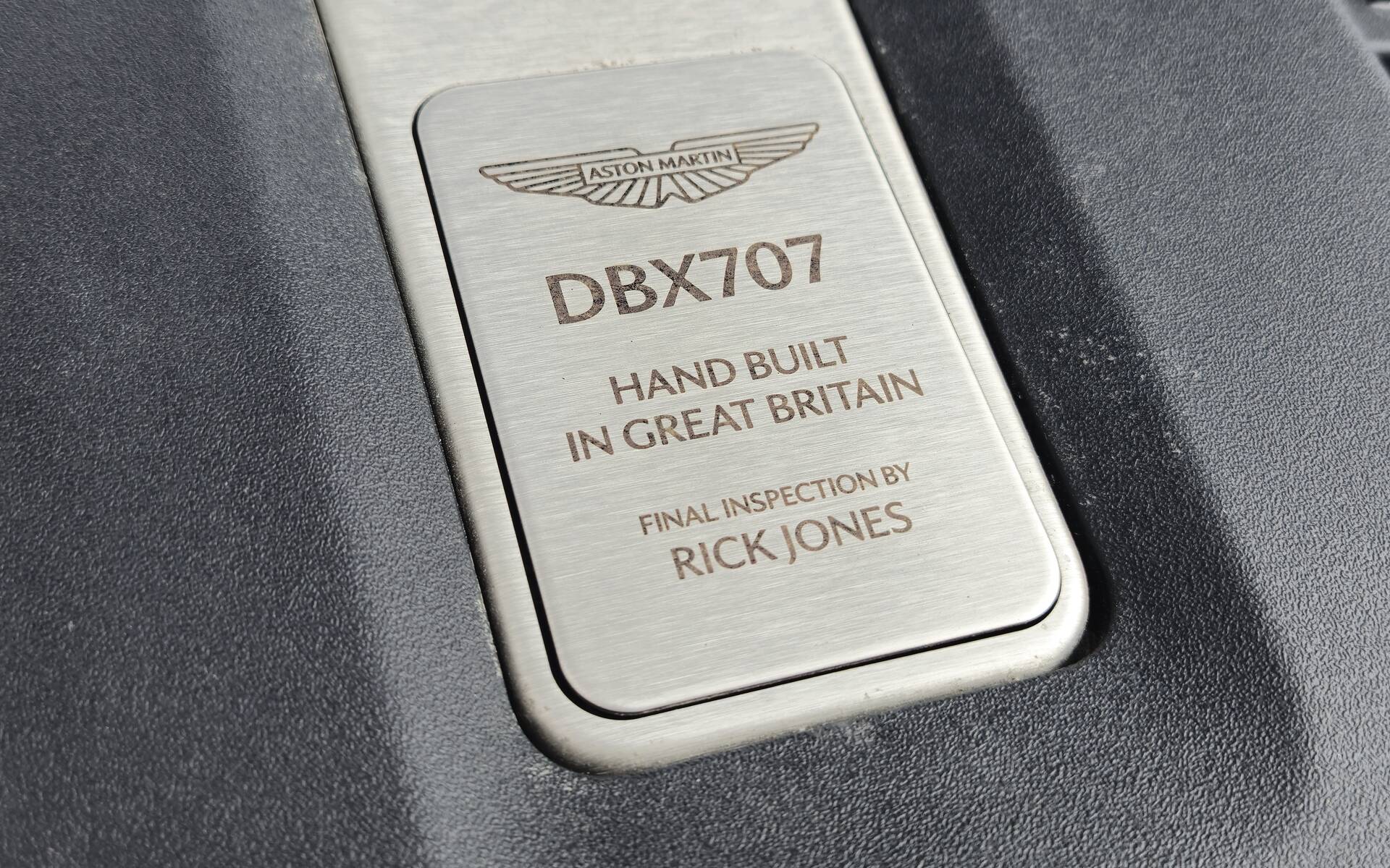 <p>Aston Martin DBX 707&nbsp;2025</p>