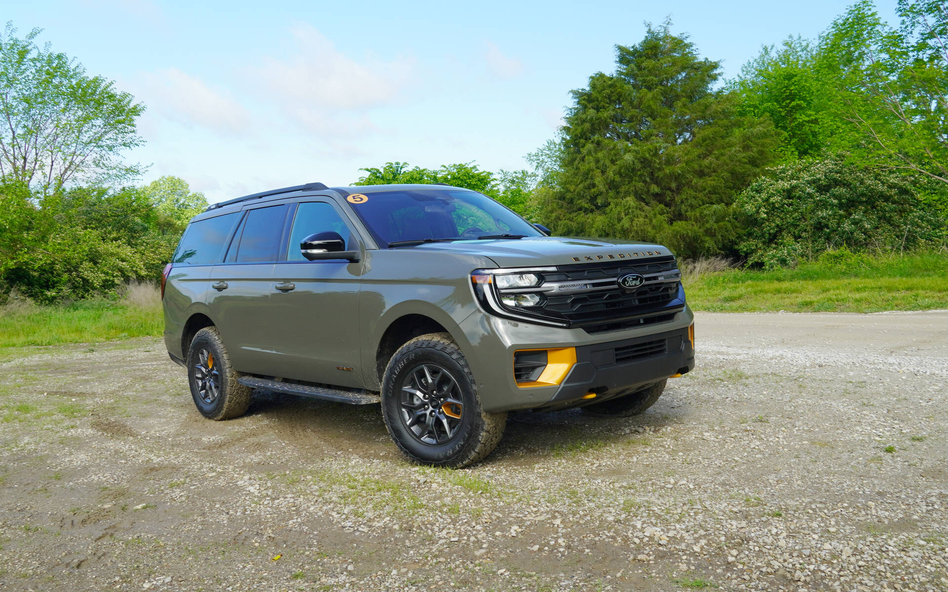 <p>2025 Ford Expedition Tremor</p>