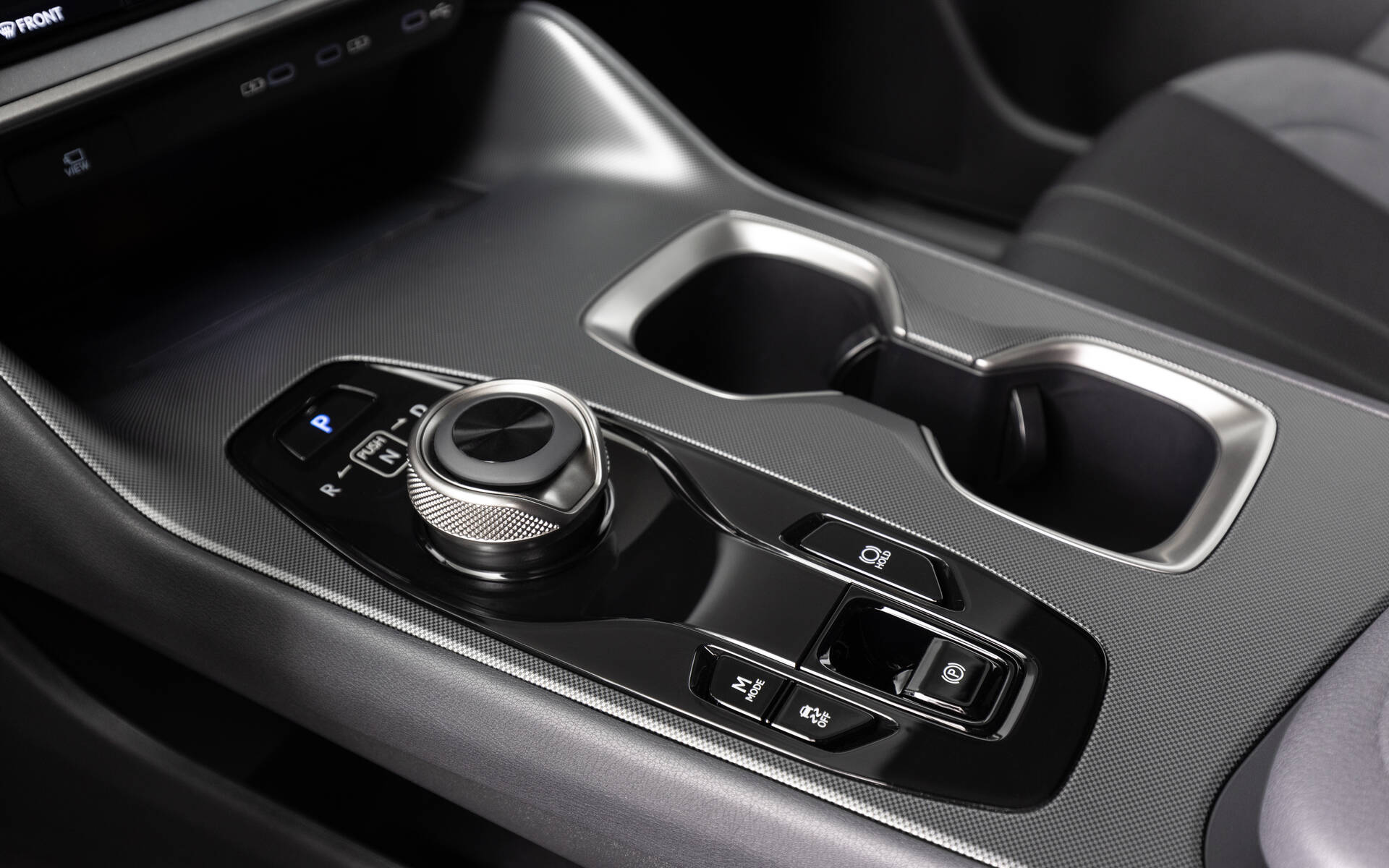 <p>2026 Lexus RZ 550e</p>