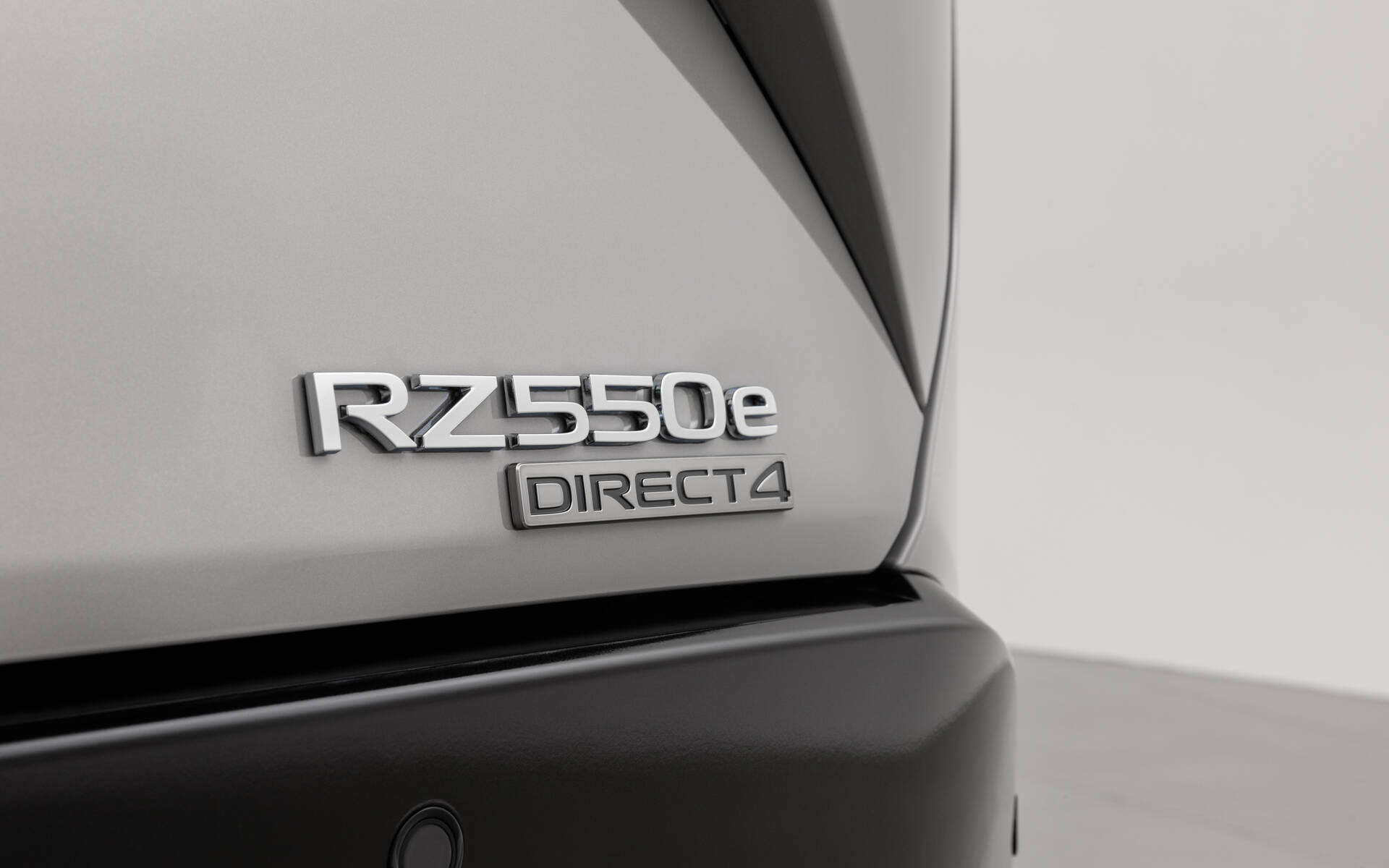 <p>2026 Lexus RZ 550e</p>