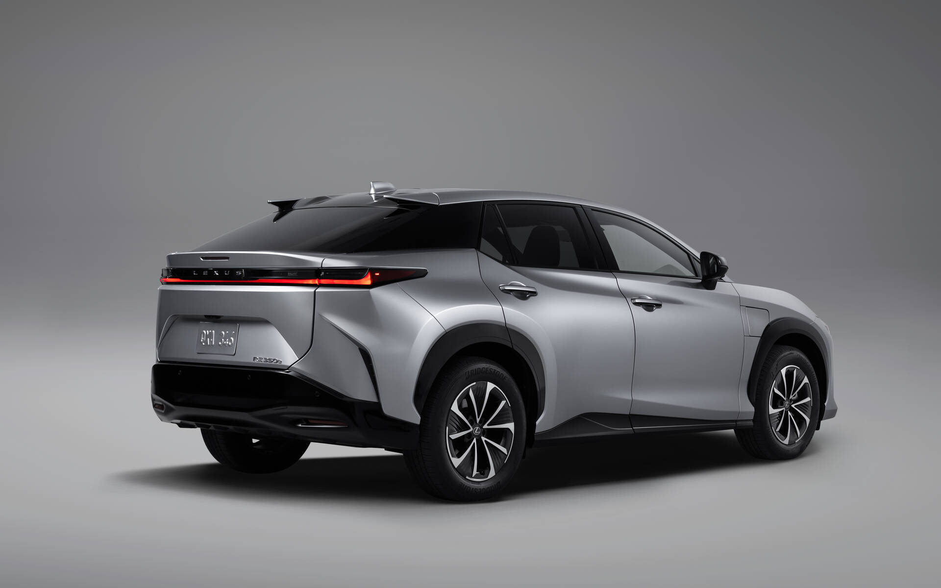 <p>2026 Lexus RZ 350e</p>
