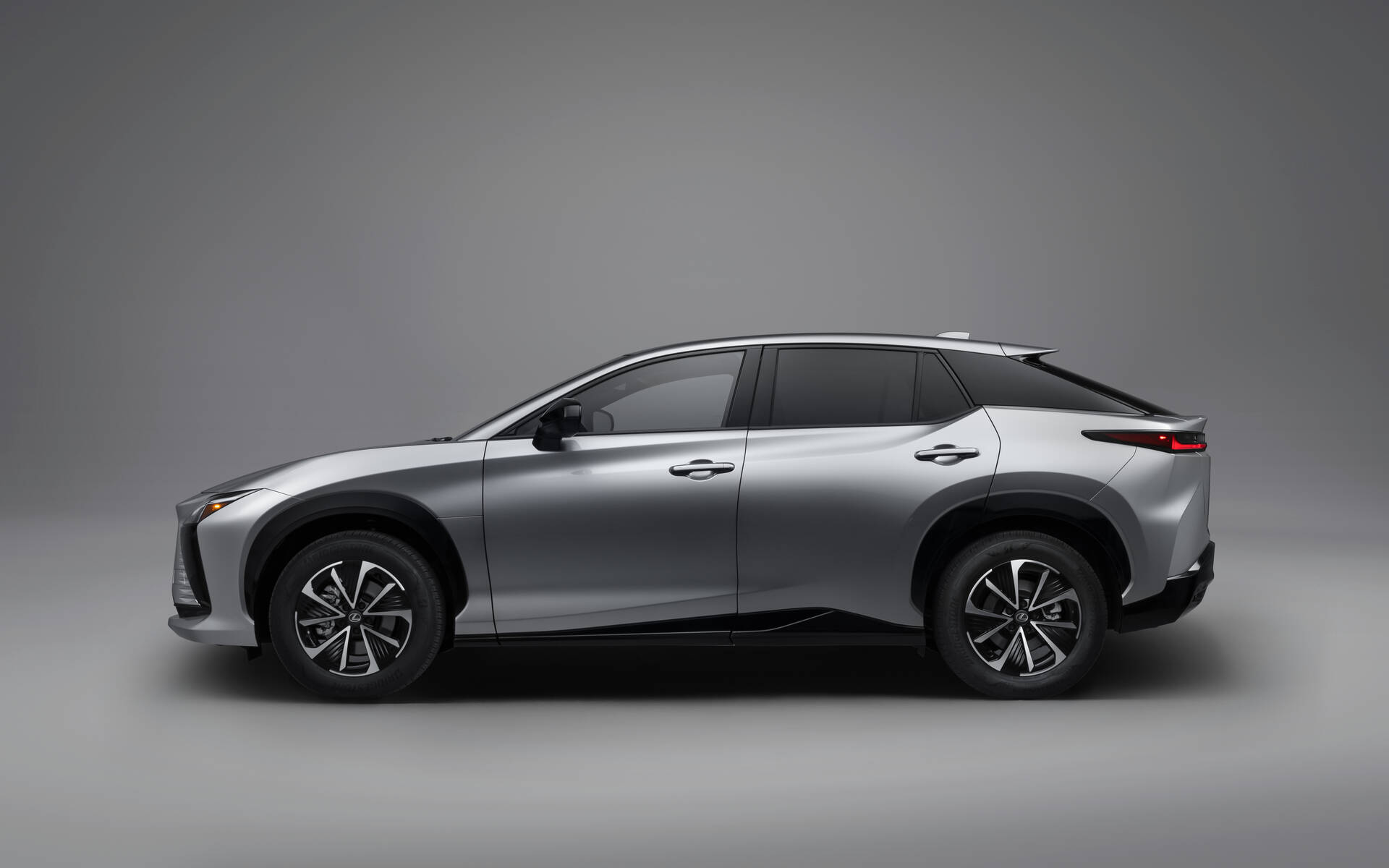 <p>2026 Lexus RZ 350e</p>