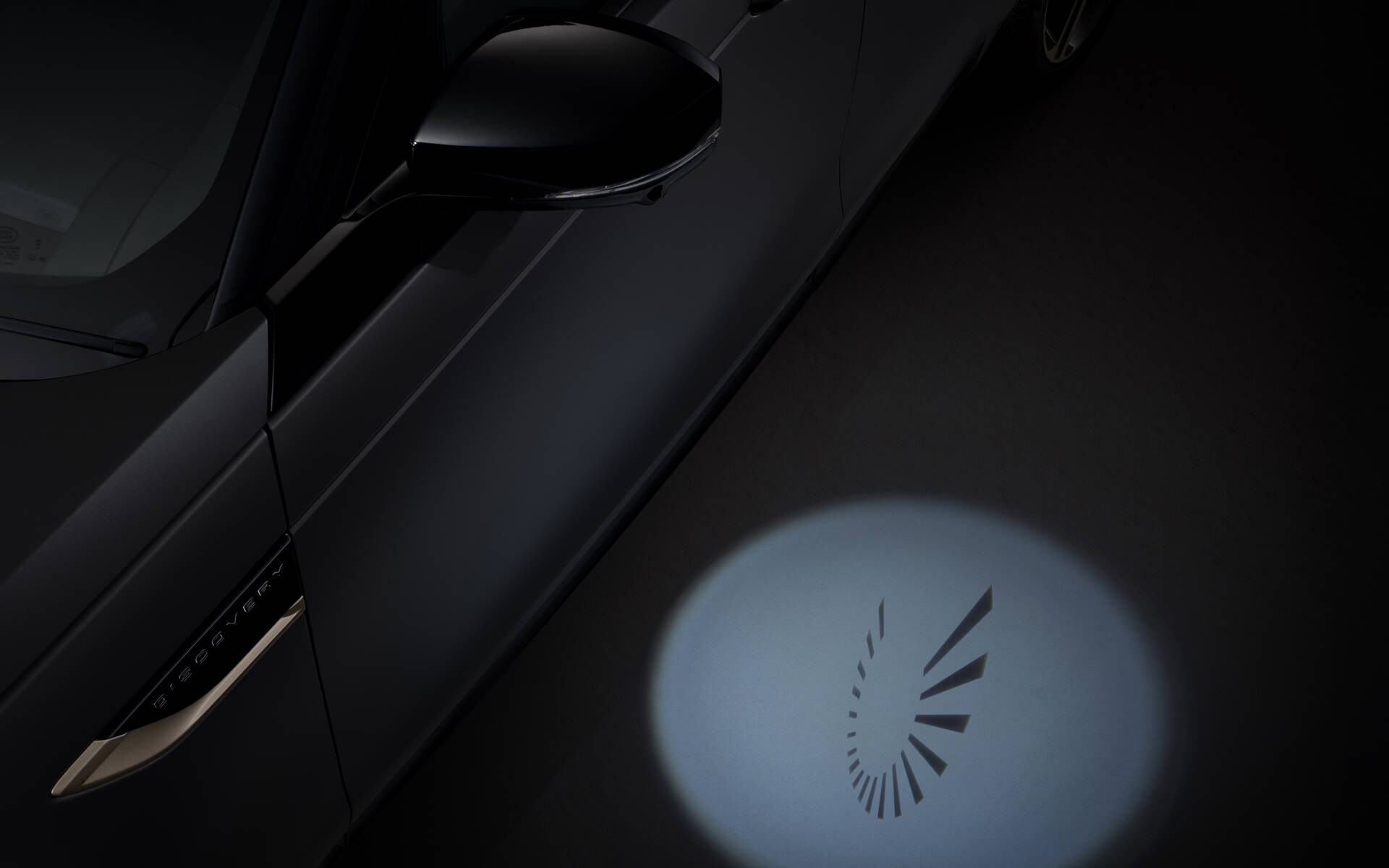 <p>Land Rover Discovery Tempest</p>