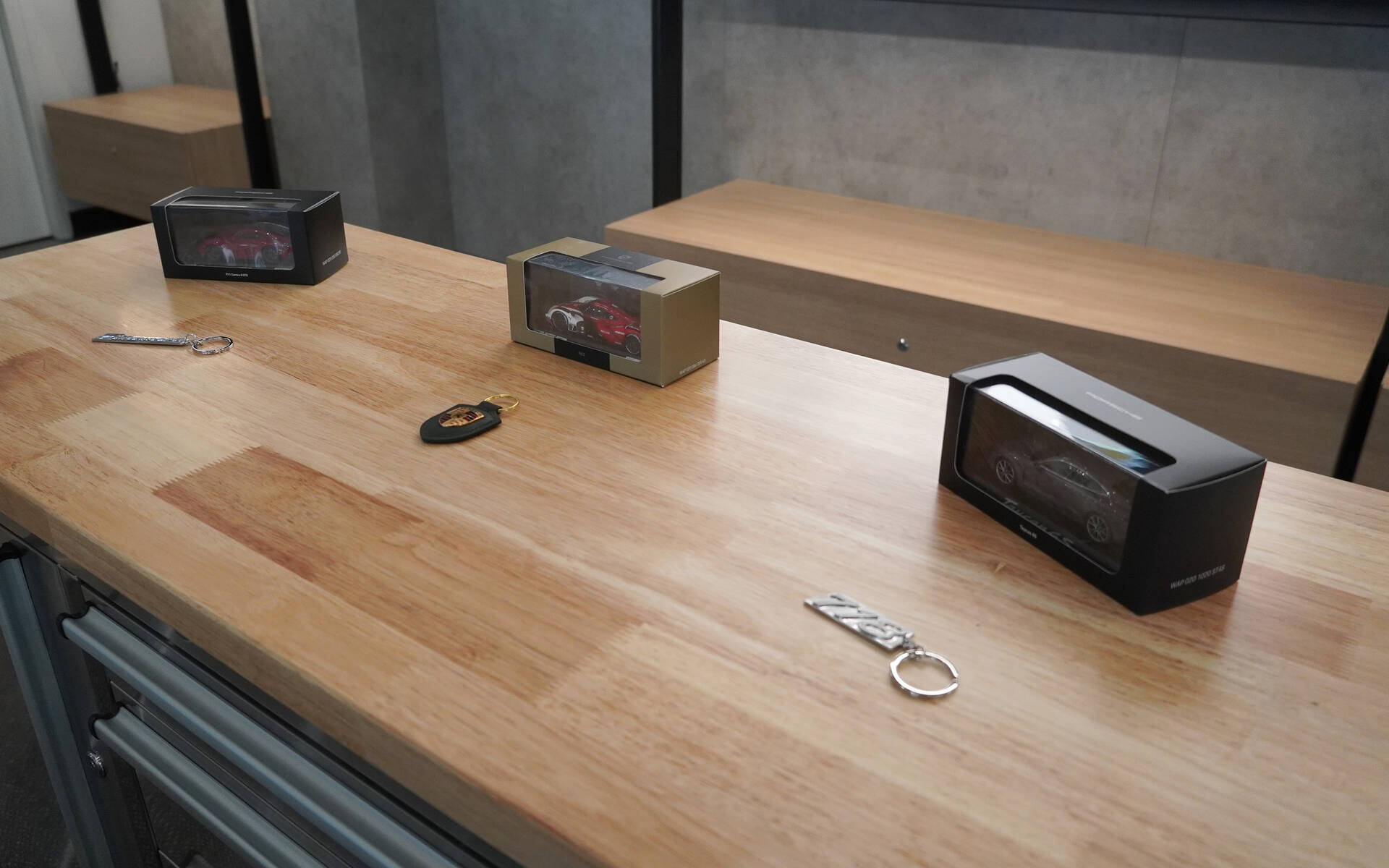 <p>Le Centre d'expérience Porsche de Toronto</p>