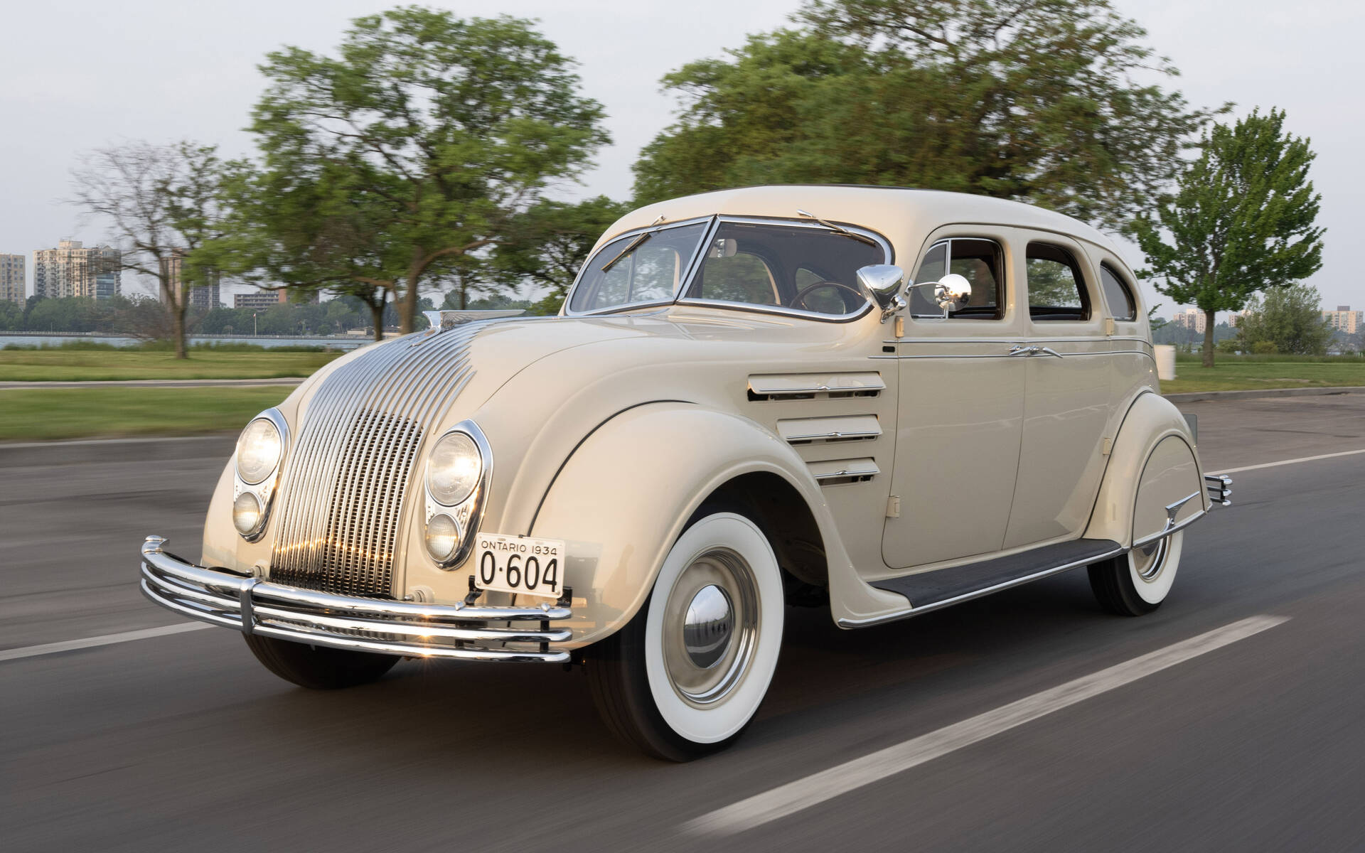 <p>1934 Chrysler Airflow</p>