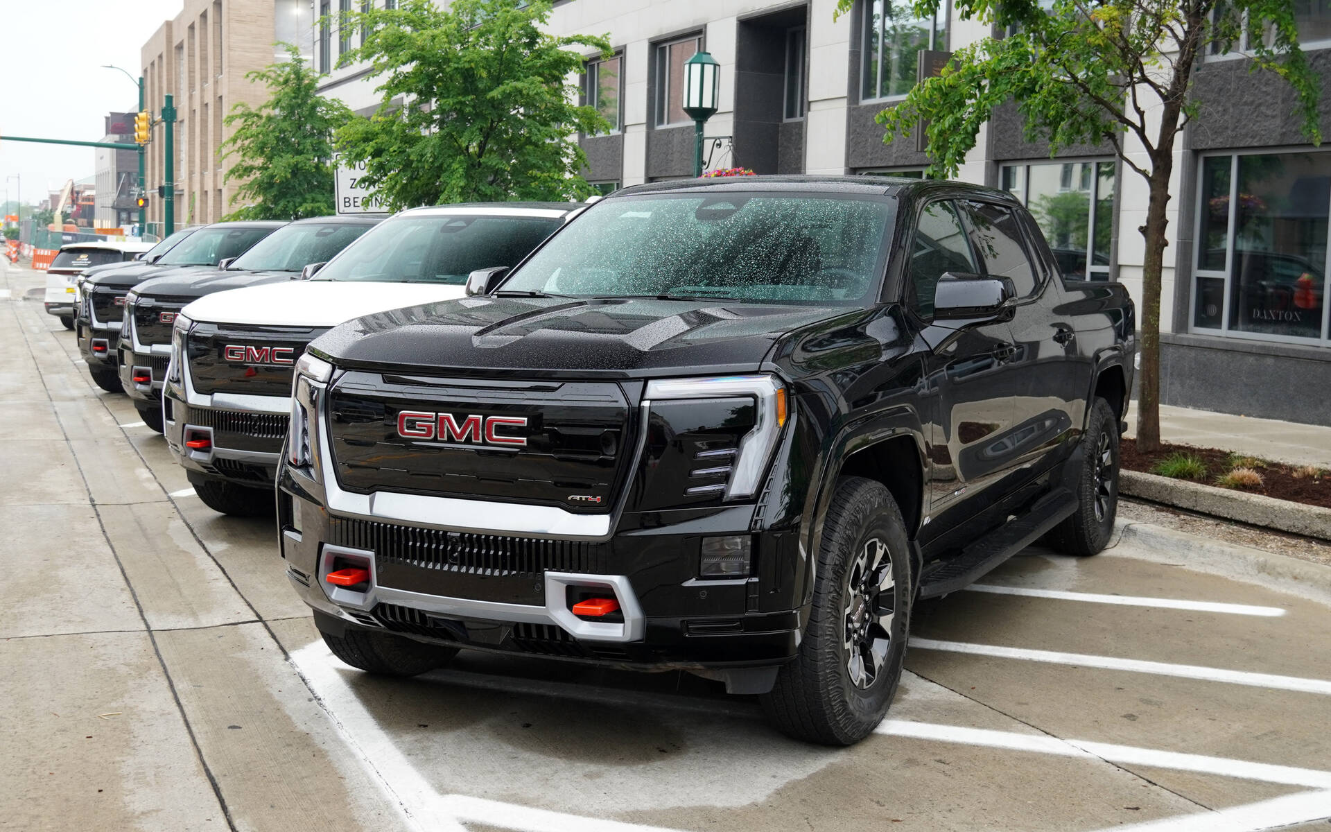 <p>GMC Sierra EV AT4 2026</p>