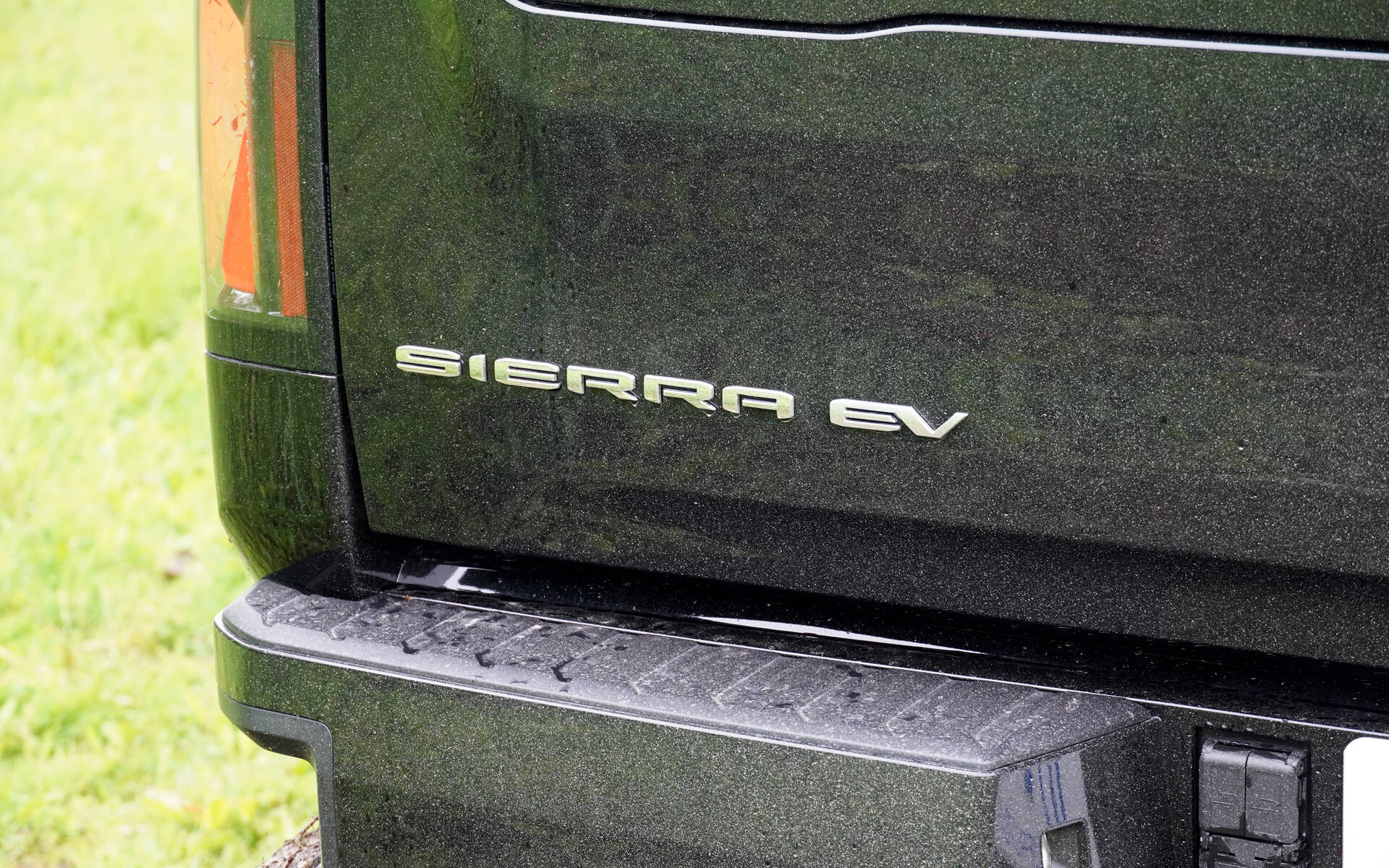 <p>GMC Sierra EV AT4 2026</p>