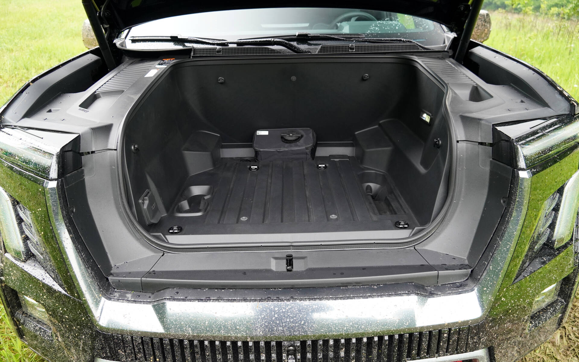 <p>GMC Sierra EV AT4 2026</p>