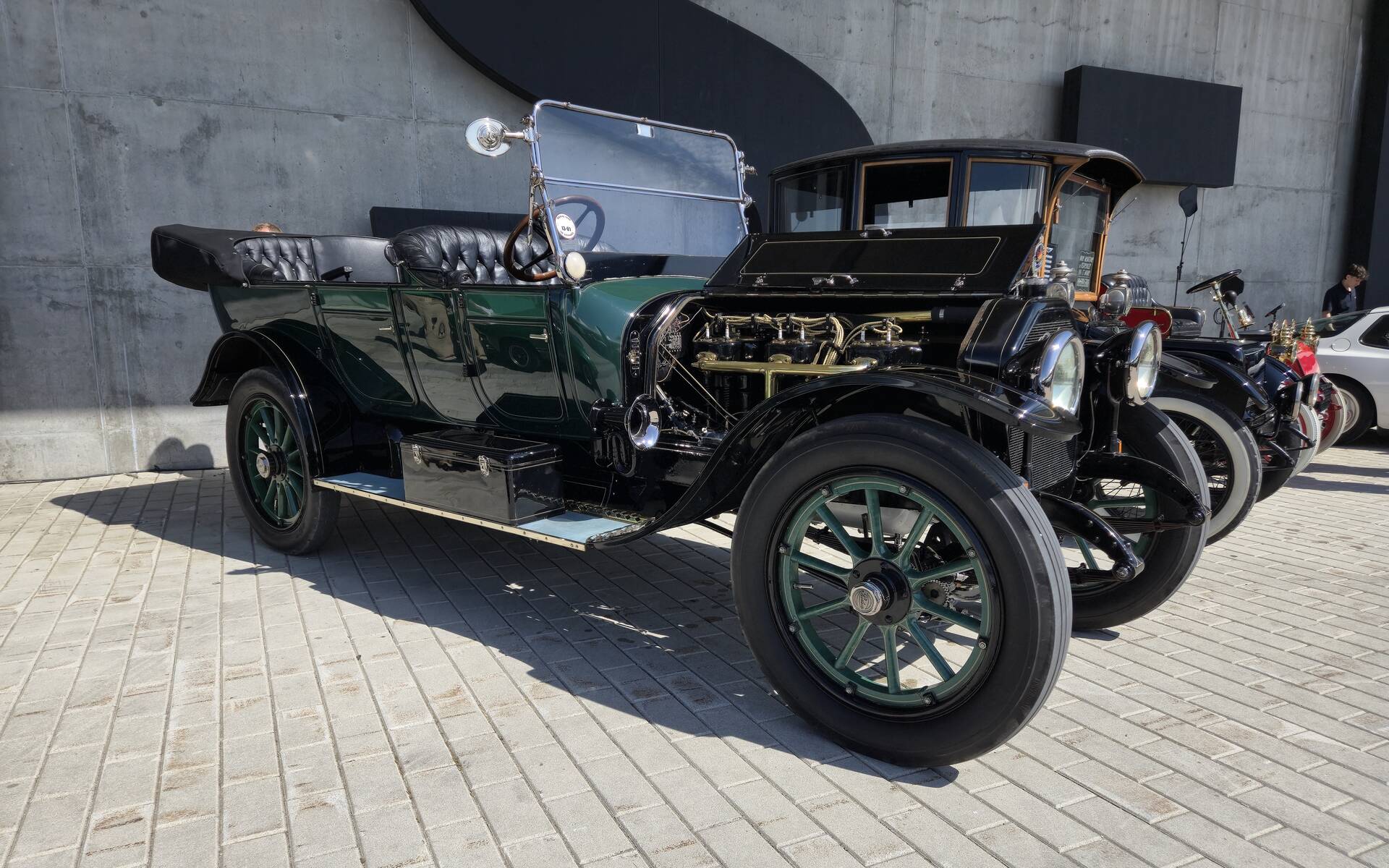 <p>Peerless 48-Six Roadster 1915</p>