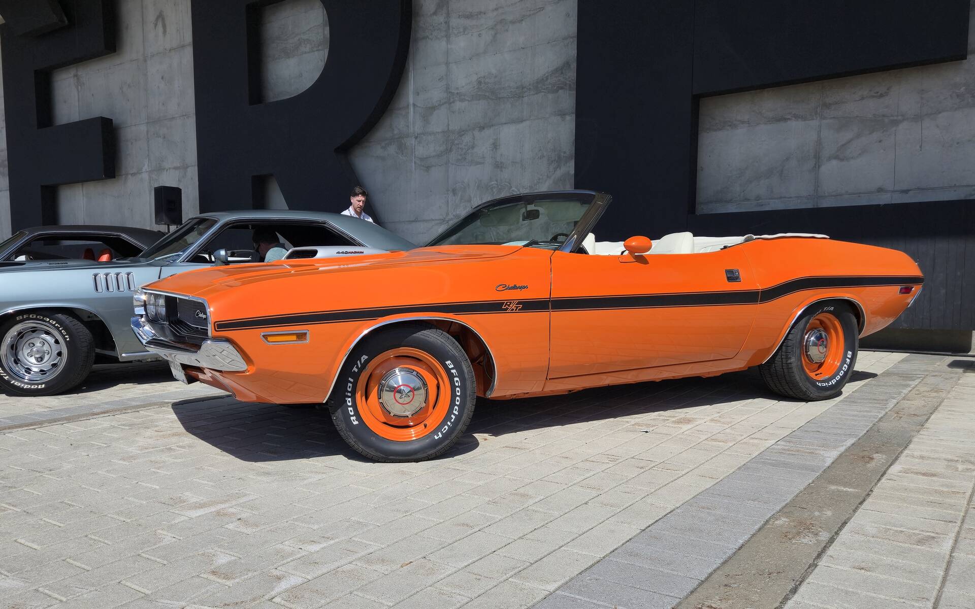 <p>Dodge Challenger R/T décapotable 1970</p>