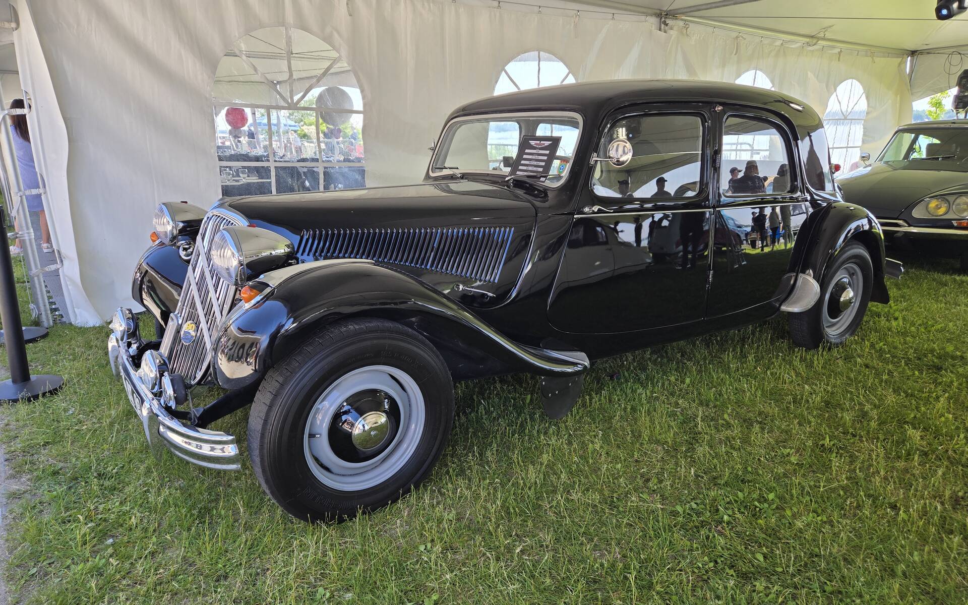 <p>Citroën Traction Avant 1954</p>