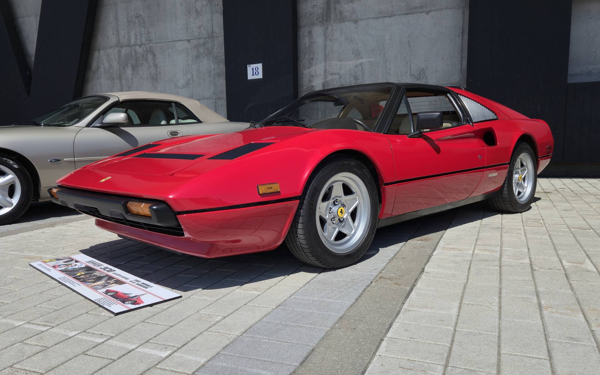 <p>Ferrari 308&nbsp;1983</p>
