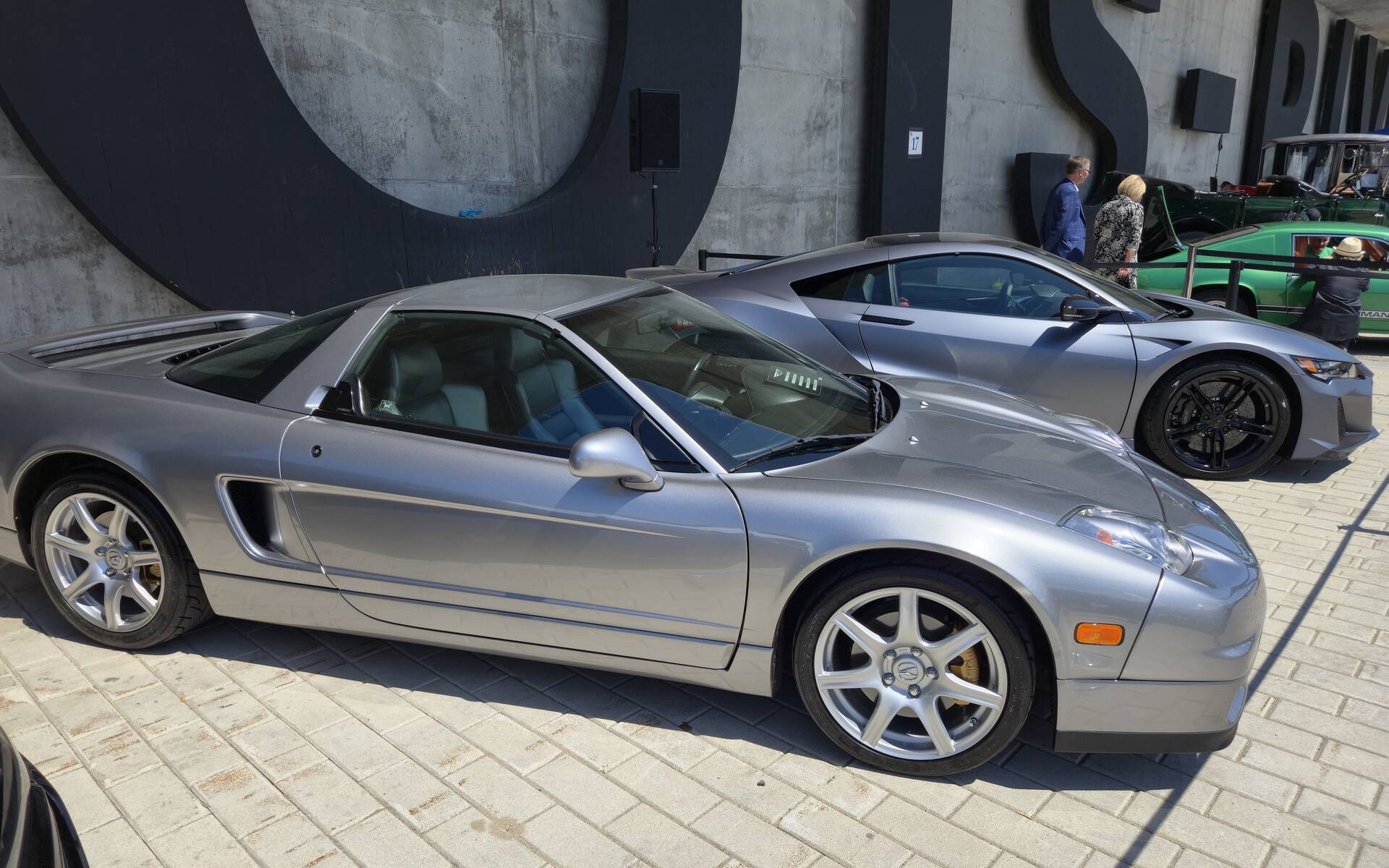<p>Acura NSX 2005 et Acura NSX Type S 2022</p>