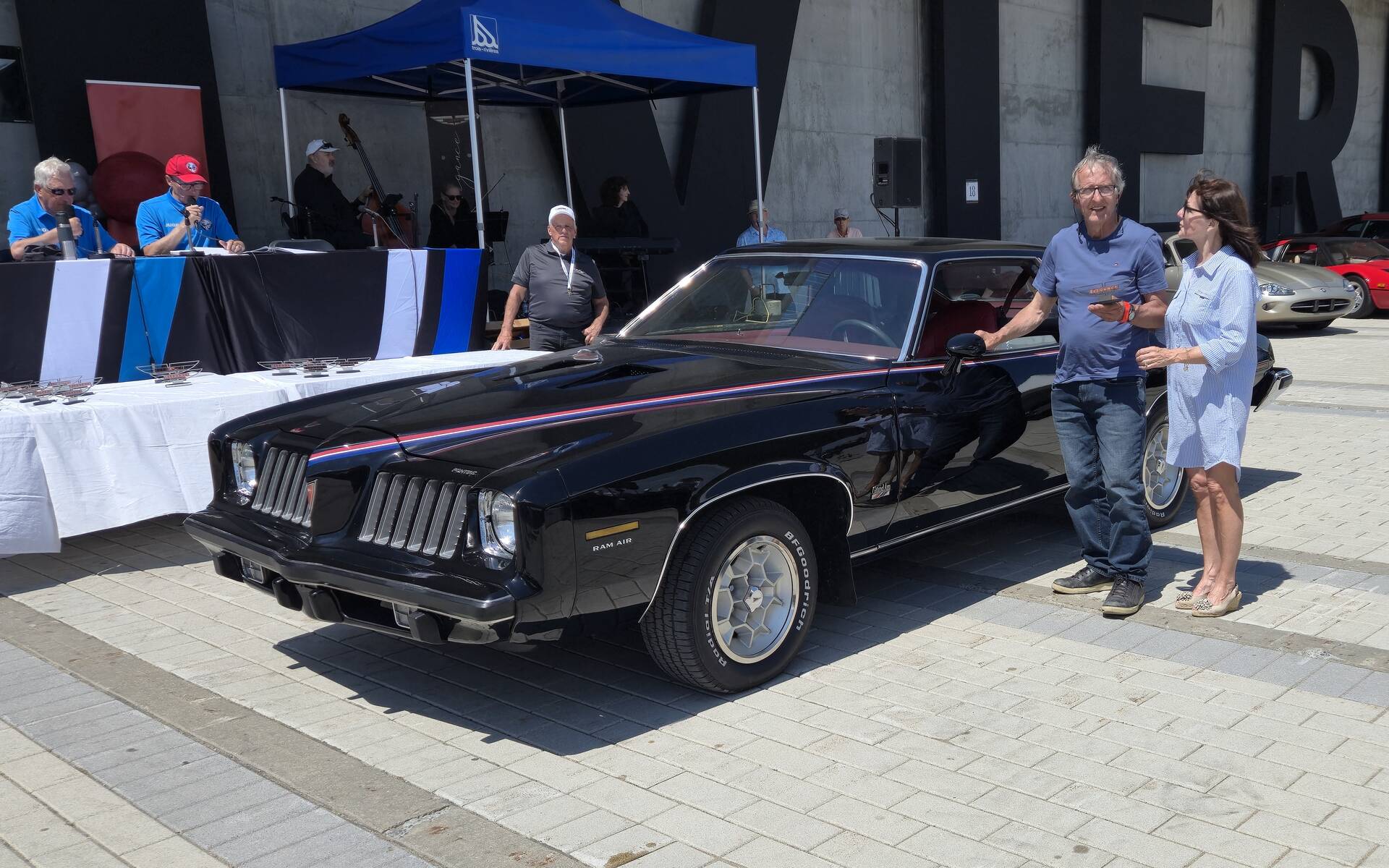 <p>La Pontiac Grand Am 1974 de Ghislain Ouellet</p>