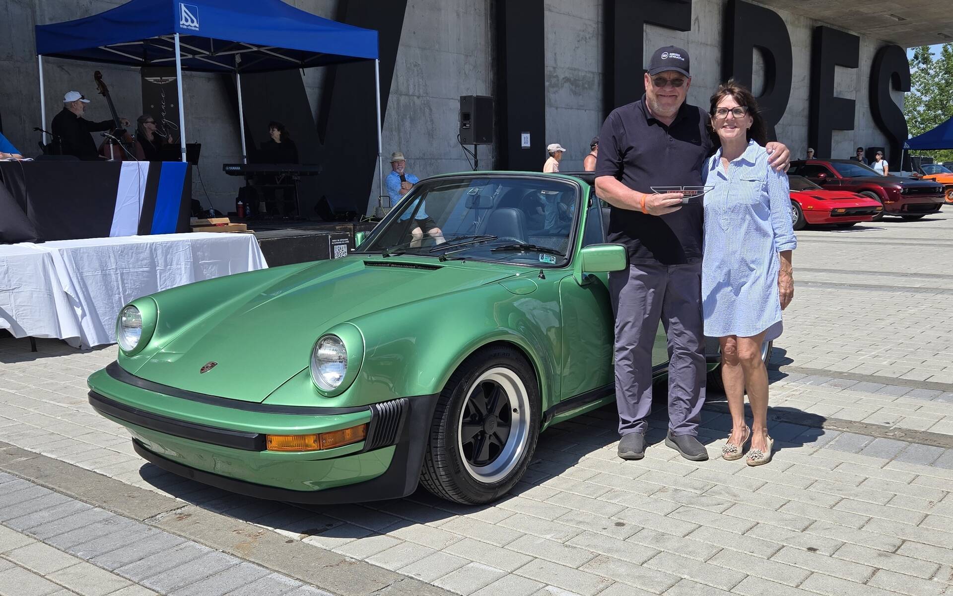 <p>La Porsche 911 Targa 1976 du journaliste automobile Jacques Deshaies</p>