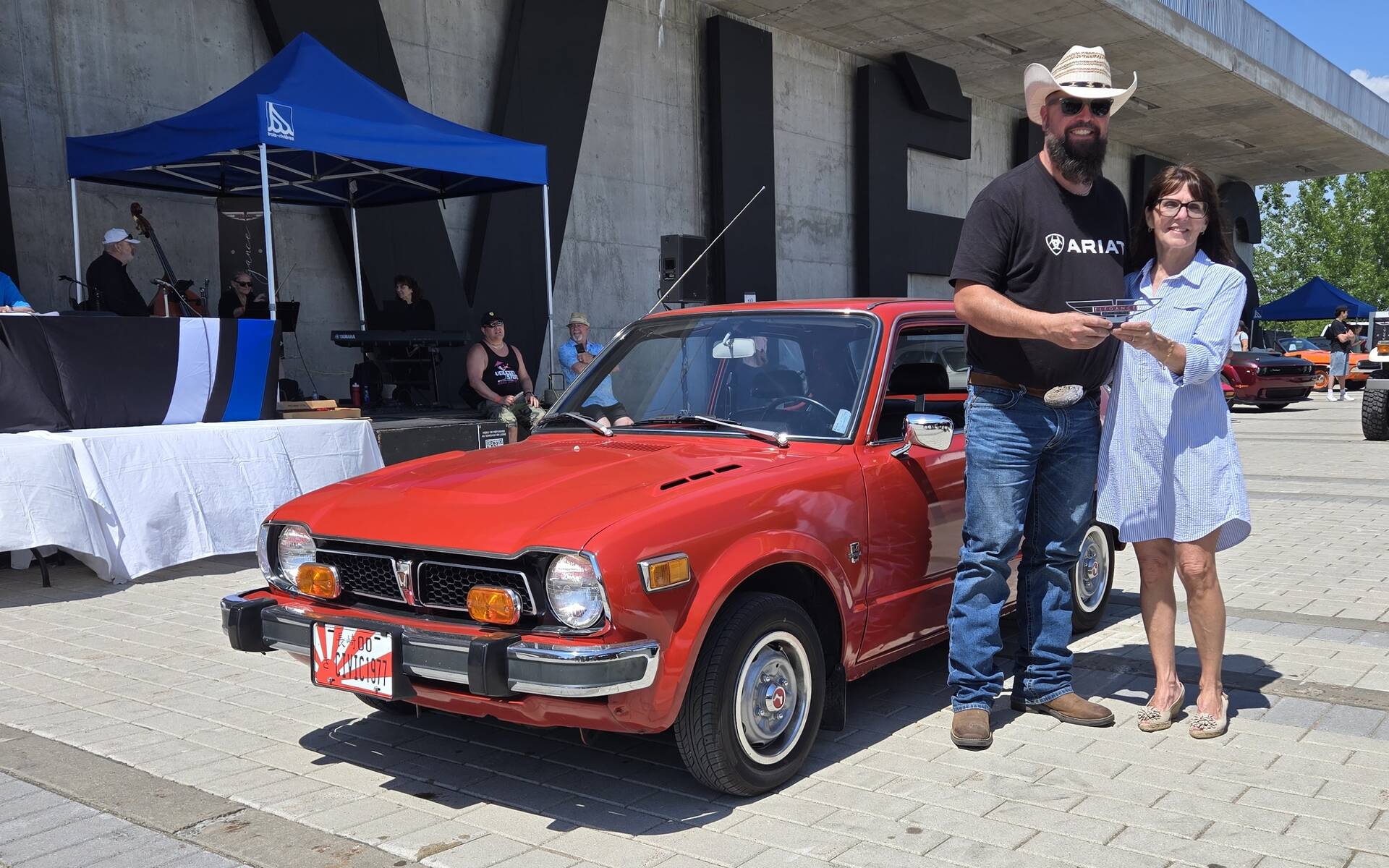 <p>Honda Civic 1977</p>