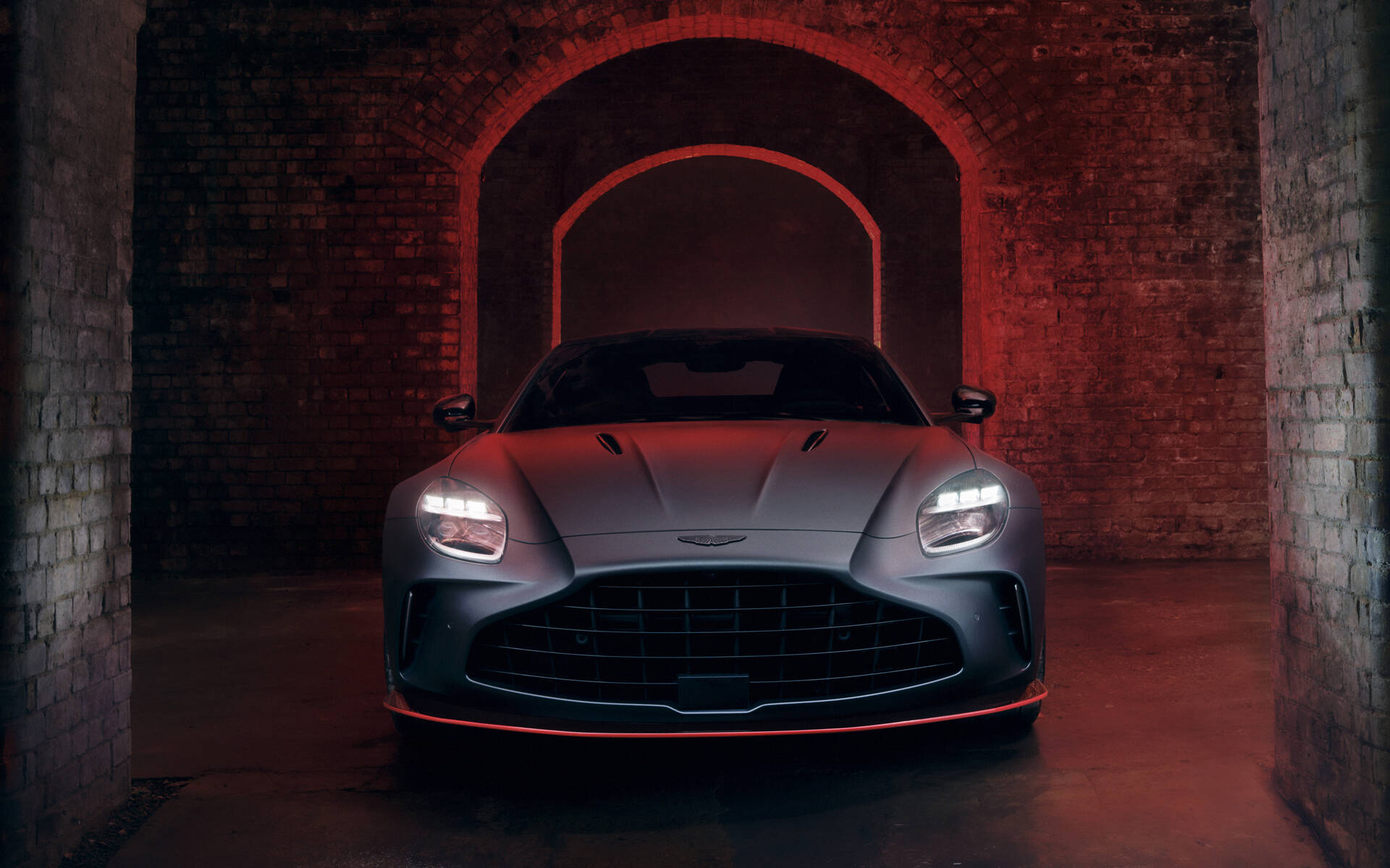 <p>Aston Martin Vantage S 2026</p>