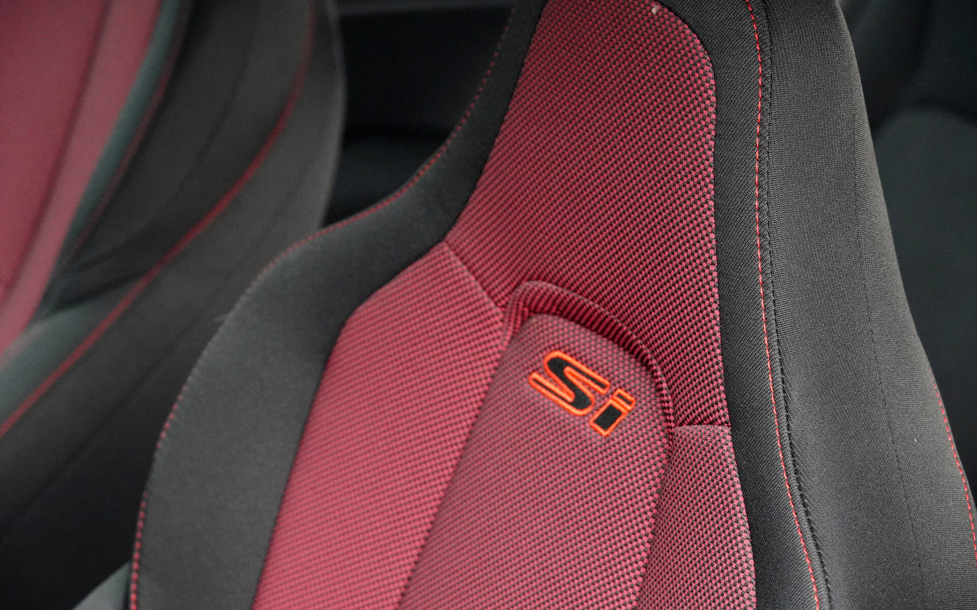 <p>2025 Honda Civic Si</p>