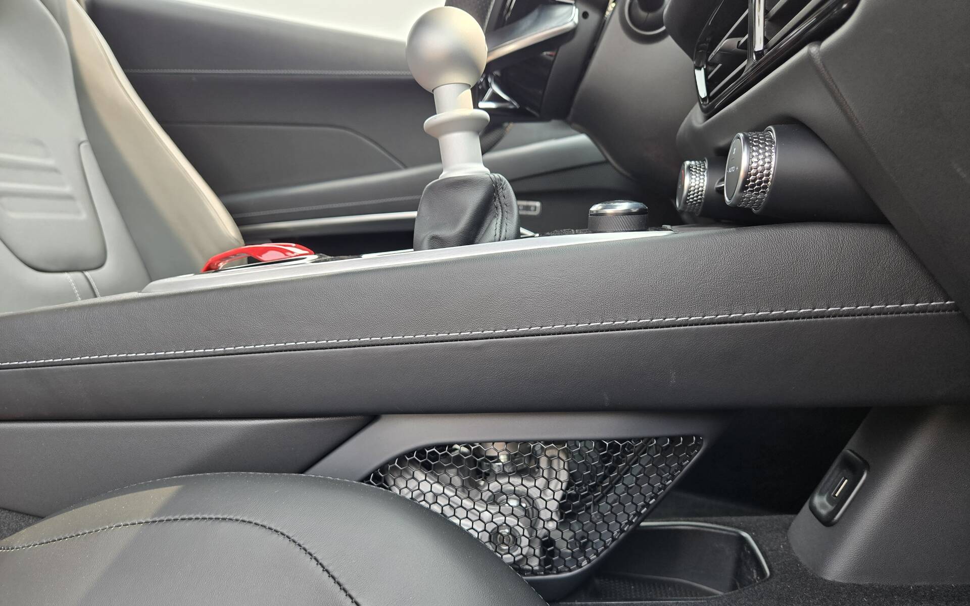 <p>2025 Lotus Emira V6</p>