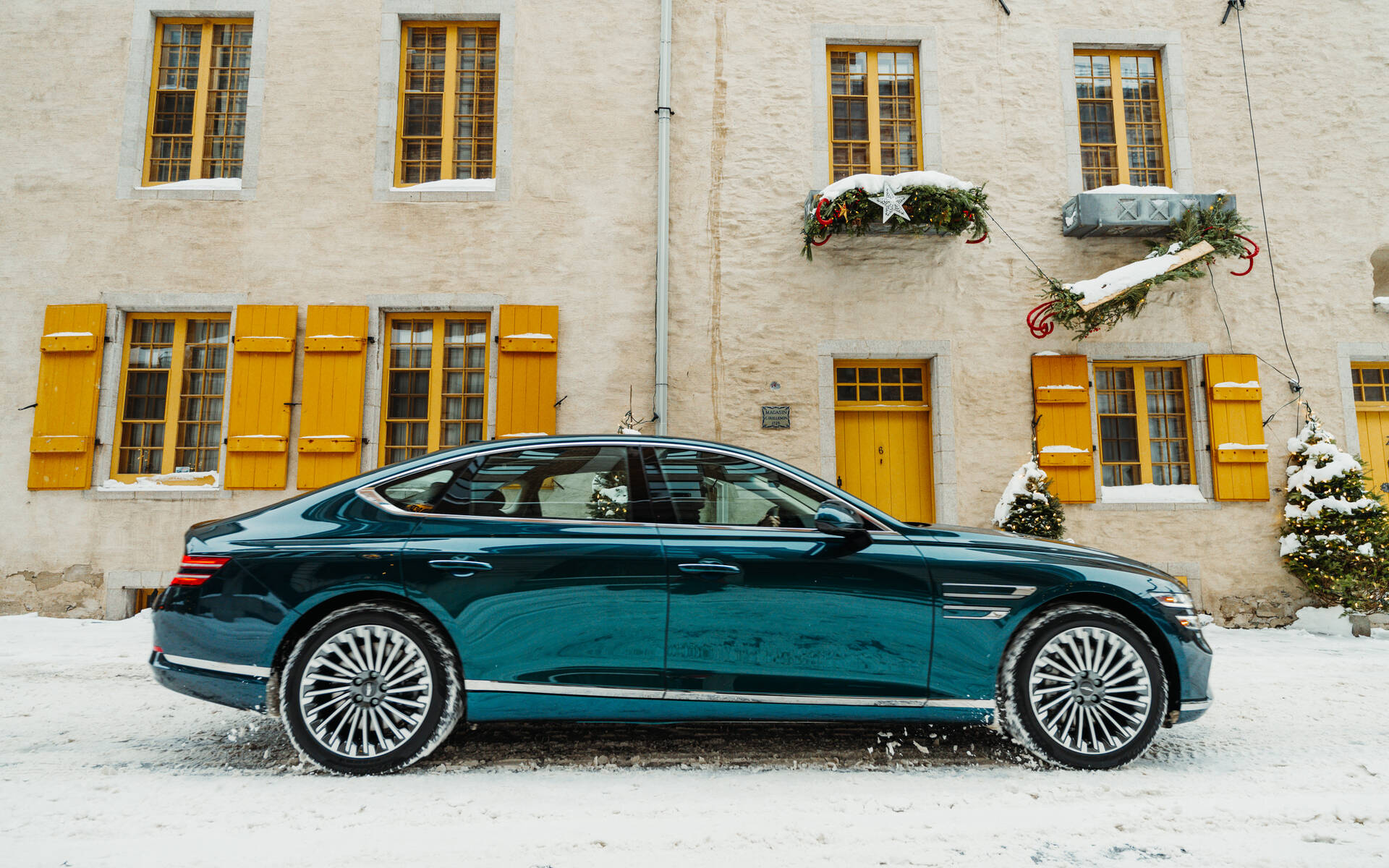 <p>Genesis G80 Électrifiée</p>