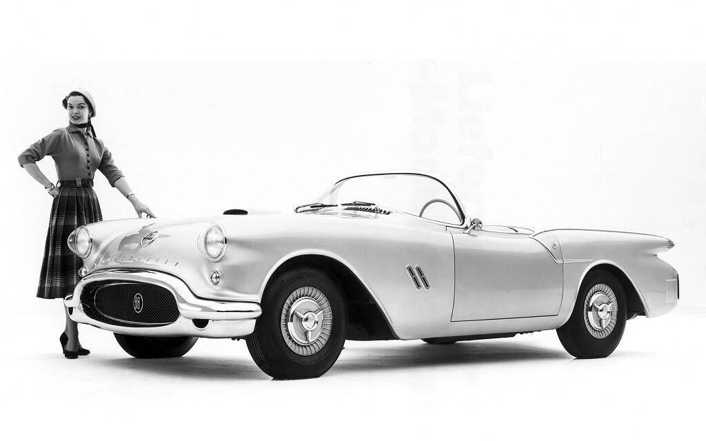 <p>Oldsmobile F88 (1954)</p>