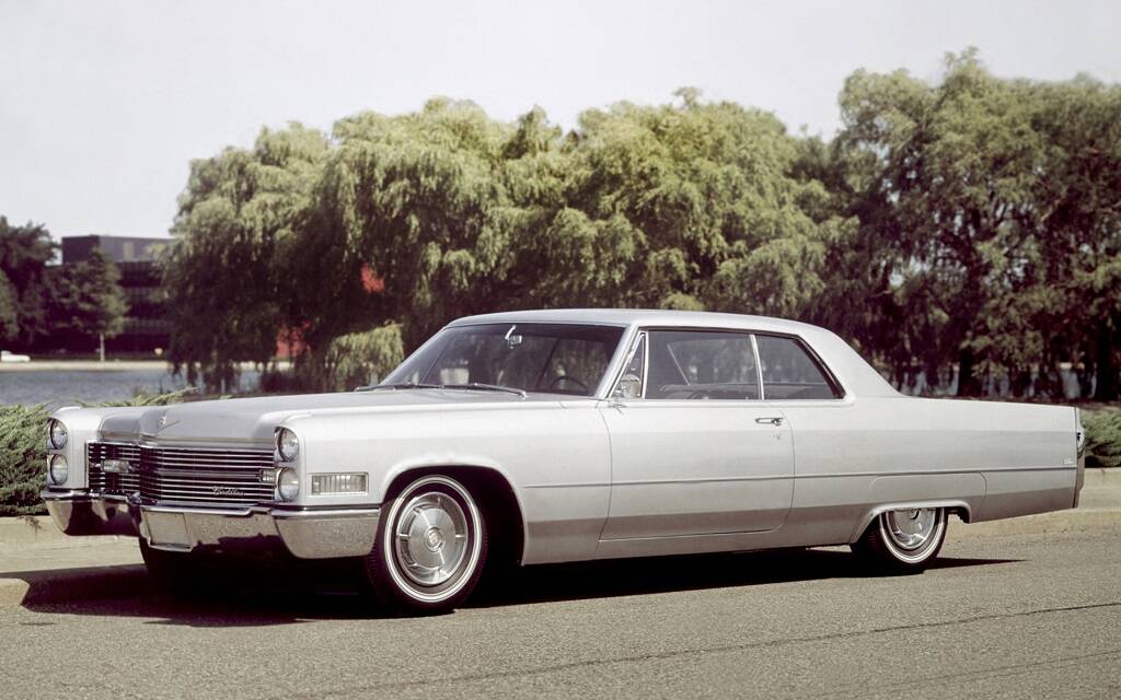 <p>Cadillac Coupe DeVille</p>
