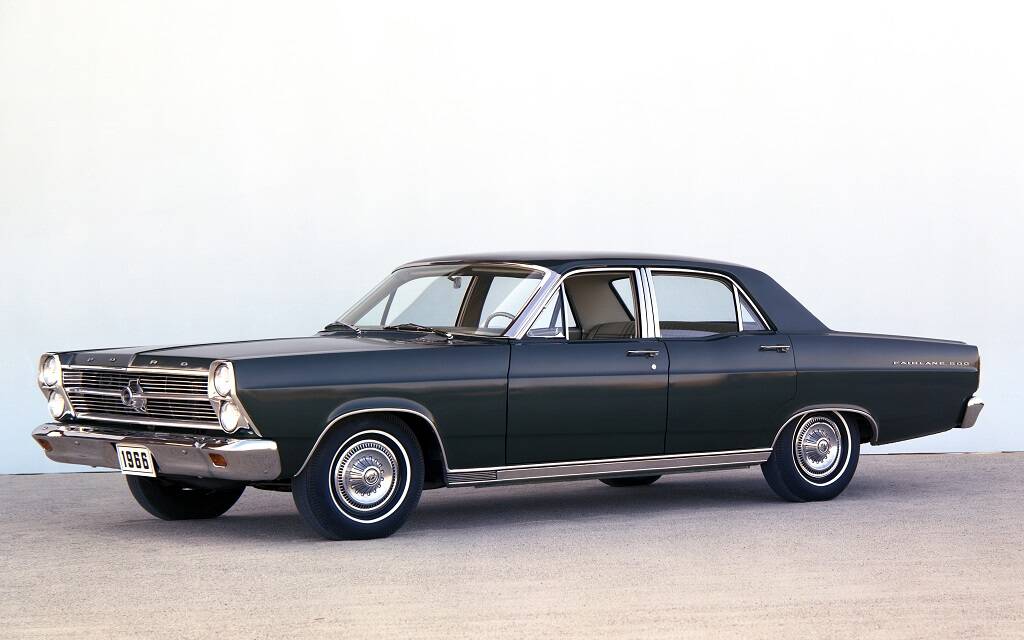 <p>Ford Fairlane</p>