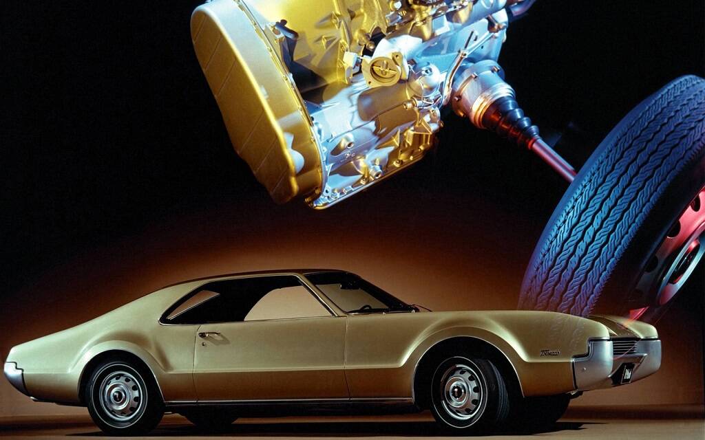 <p>Oldsmobile Toronado</p>