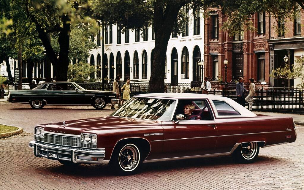 <p>Buick Electra 225&nbsp;1975</p>