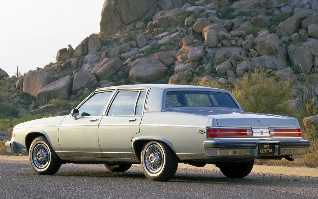 <p>Buick Electra Park Avenue 1982</p>