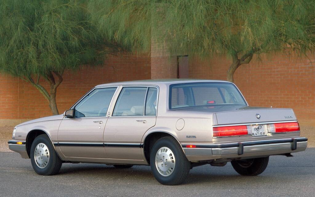 <p>Buick Electra 1987</p>
