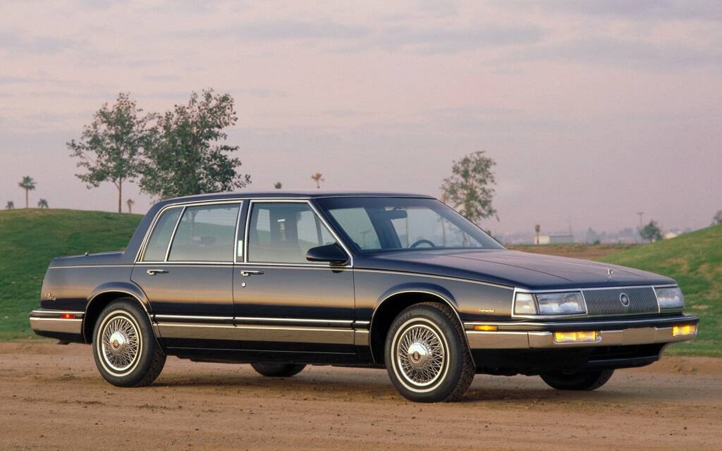 <p>Buick Electra Park Avenue 1988</p>
