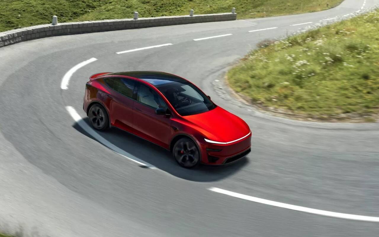 <p>2026 Tesla Model Y Performance</p>