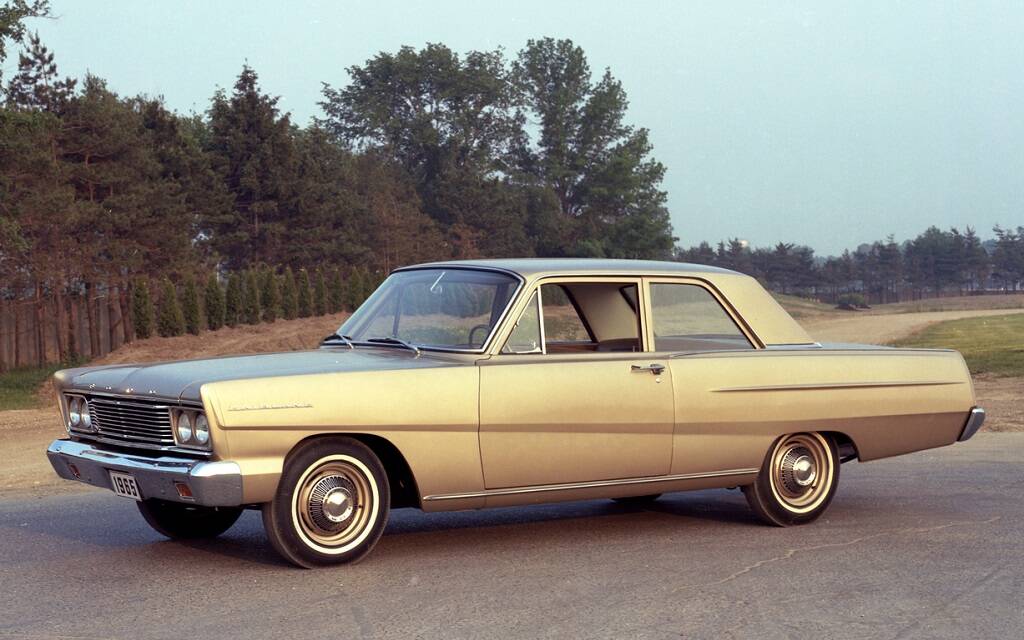 <p>Ford Fairlane 1965</p>
