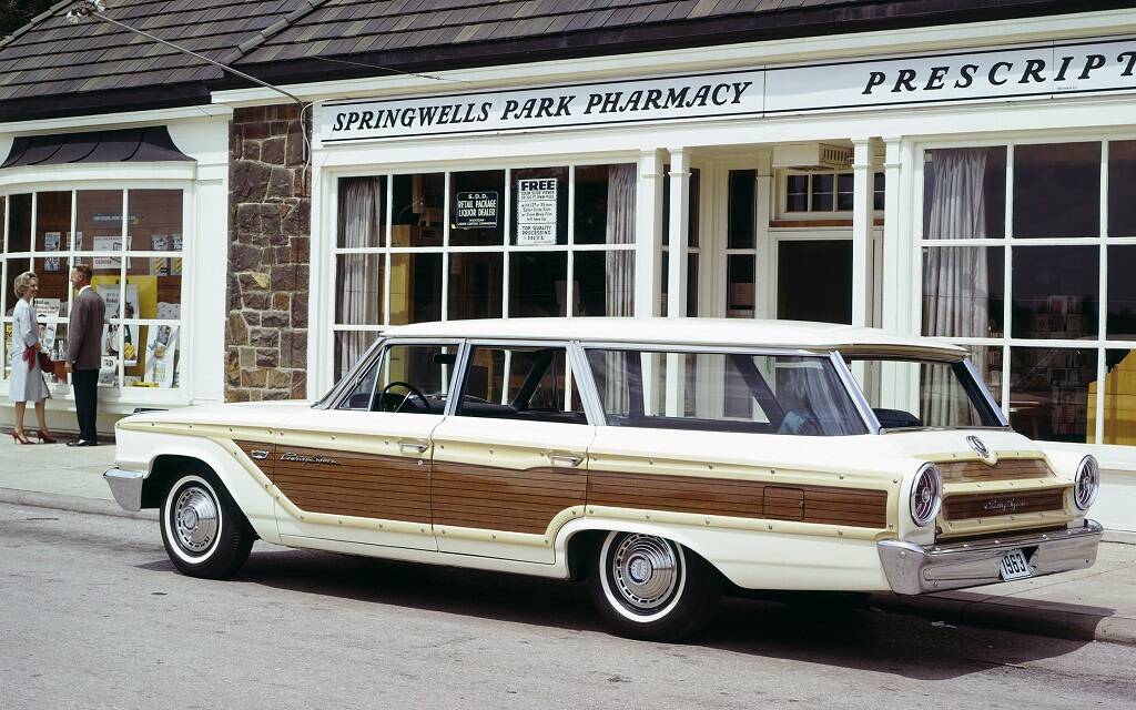 <p>Ford Country Squire 1963</p>