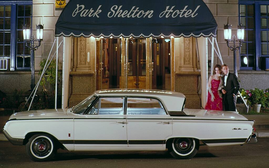 <p>Mercury Park Lane 1964</p>