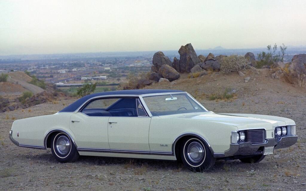 <p>Oldsmobile Delmont 88 Holiday 1968</p>