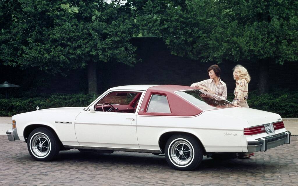 <p>Buick Skylark</p>
