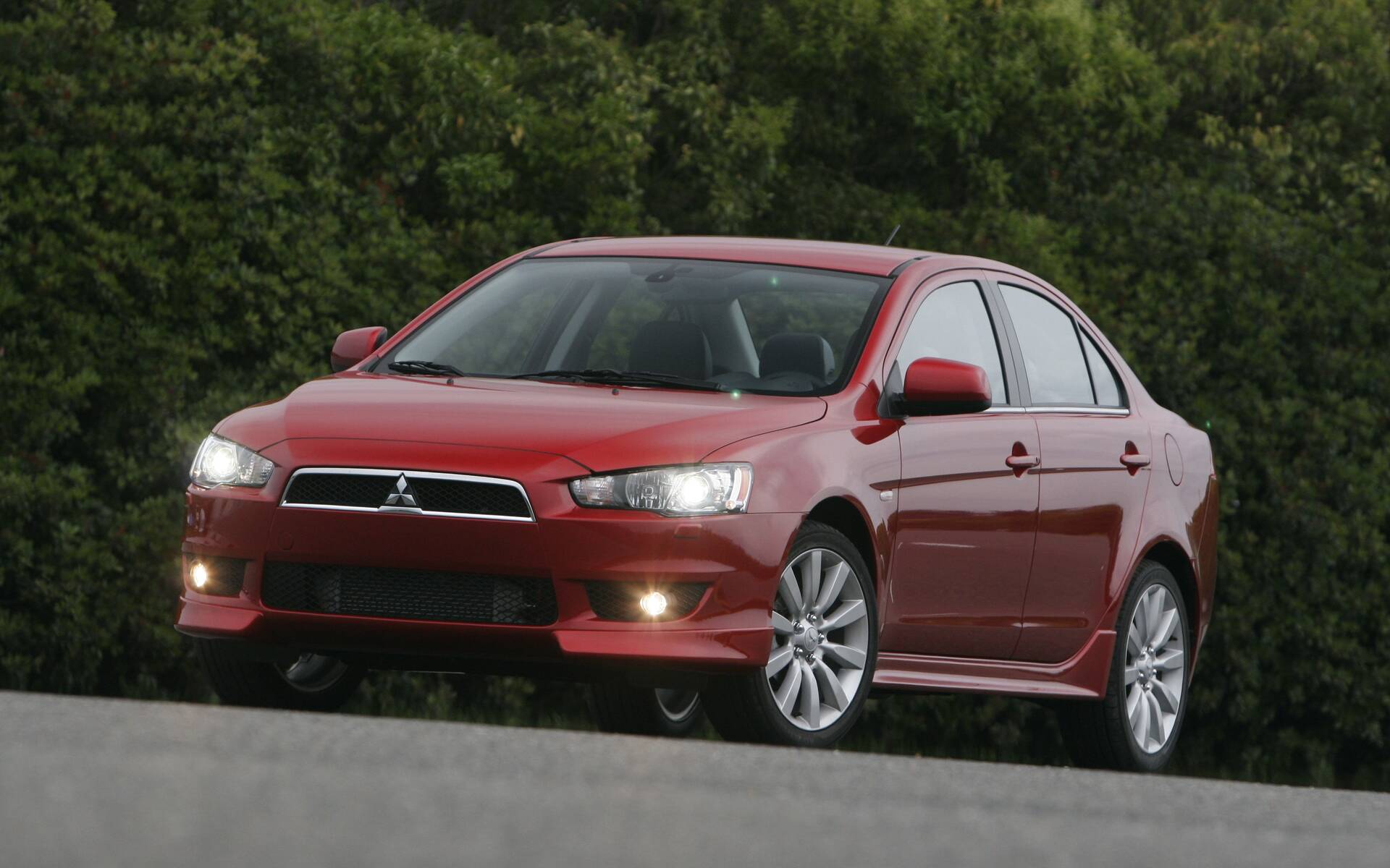 <p>Mitsubishi Lancer</p>