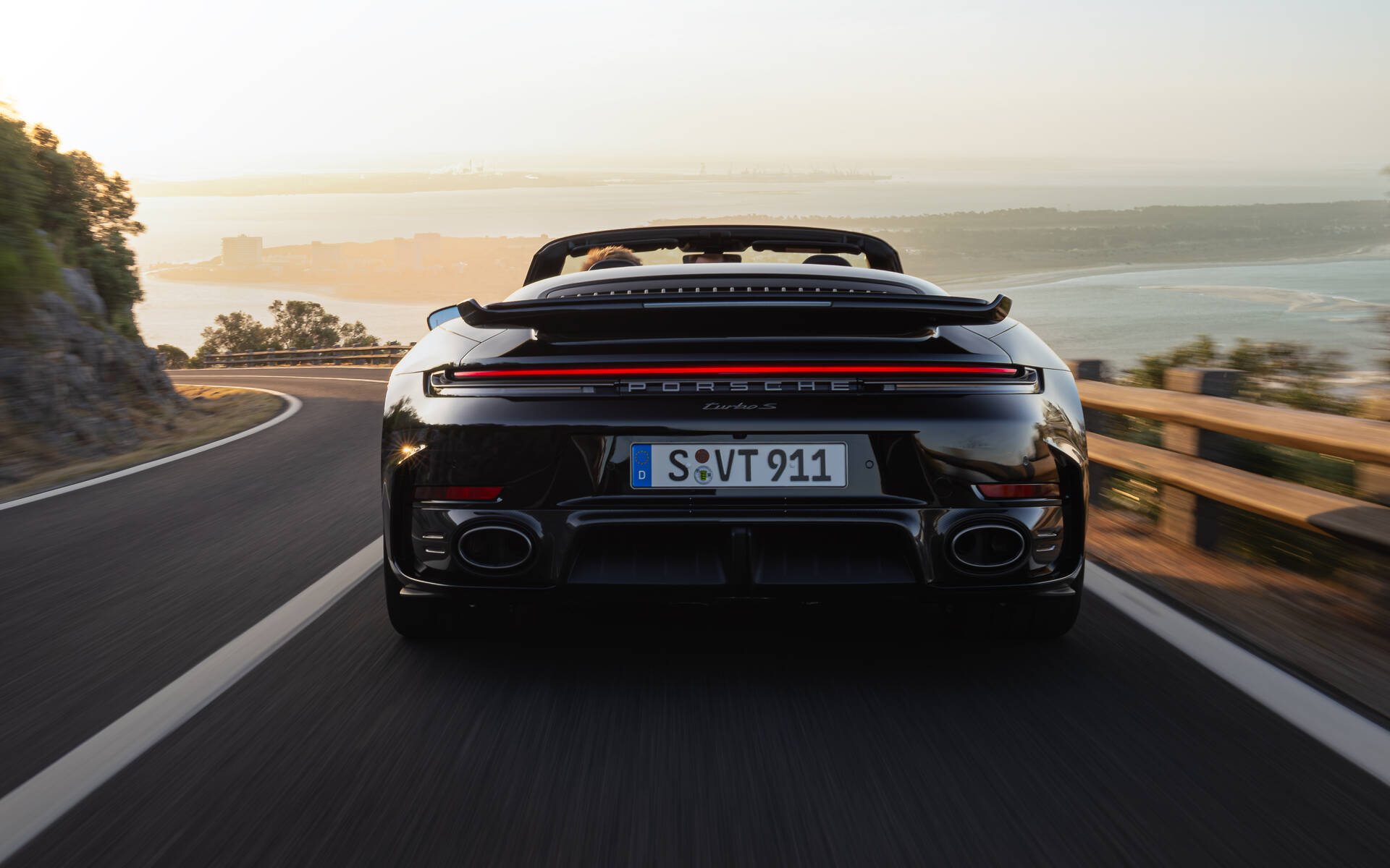 <p>Porsche 911 Turbo S 2026</p>