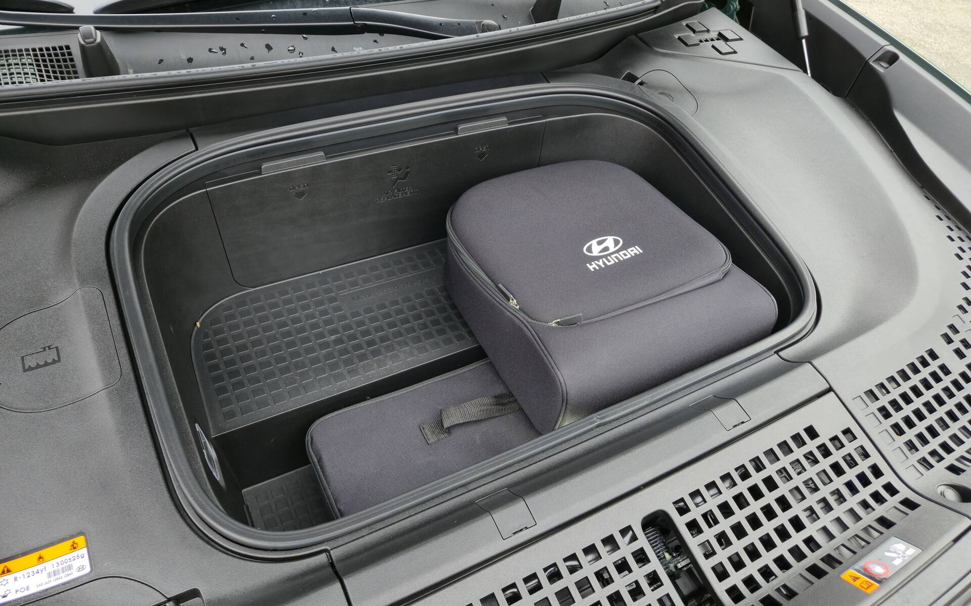 <p>2026 Hyundai IONIQ 9</p>