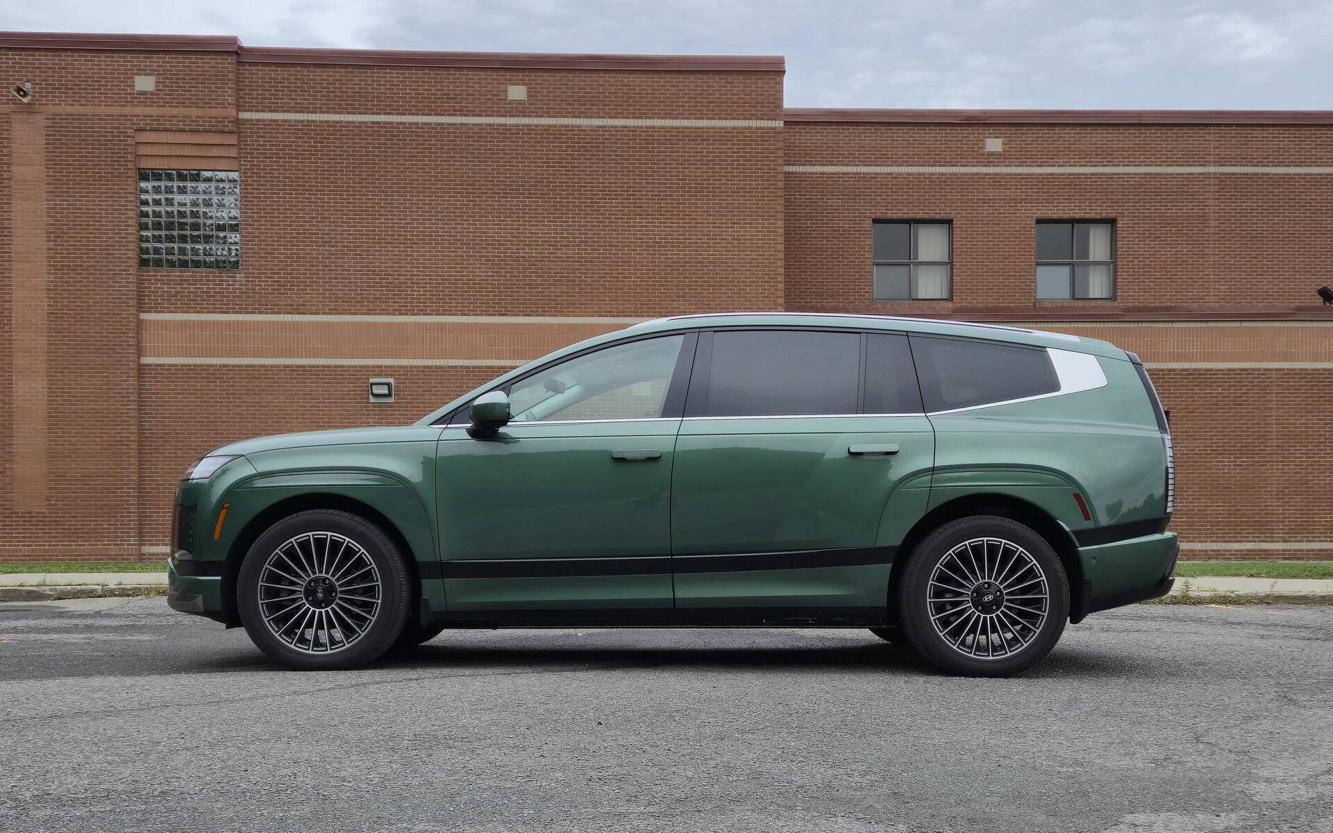 <p>2026 Hyundai IONIQ 9</p>